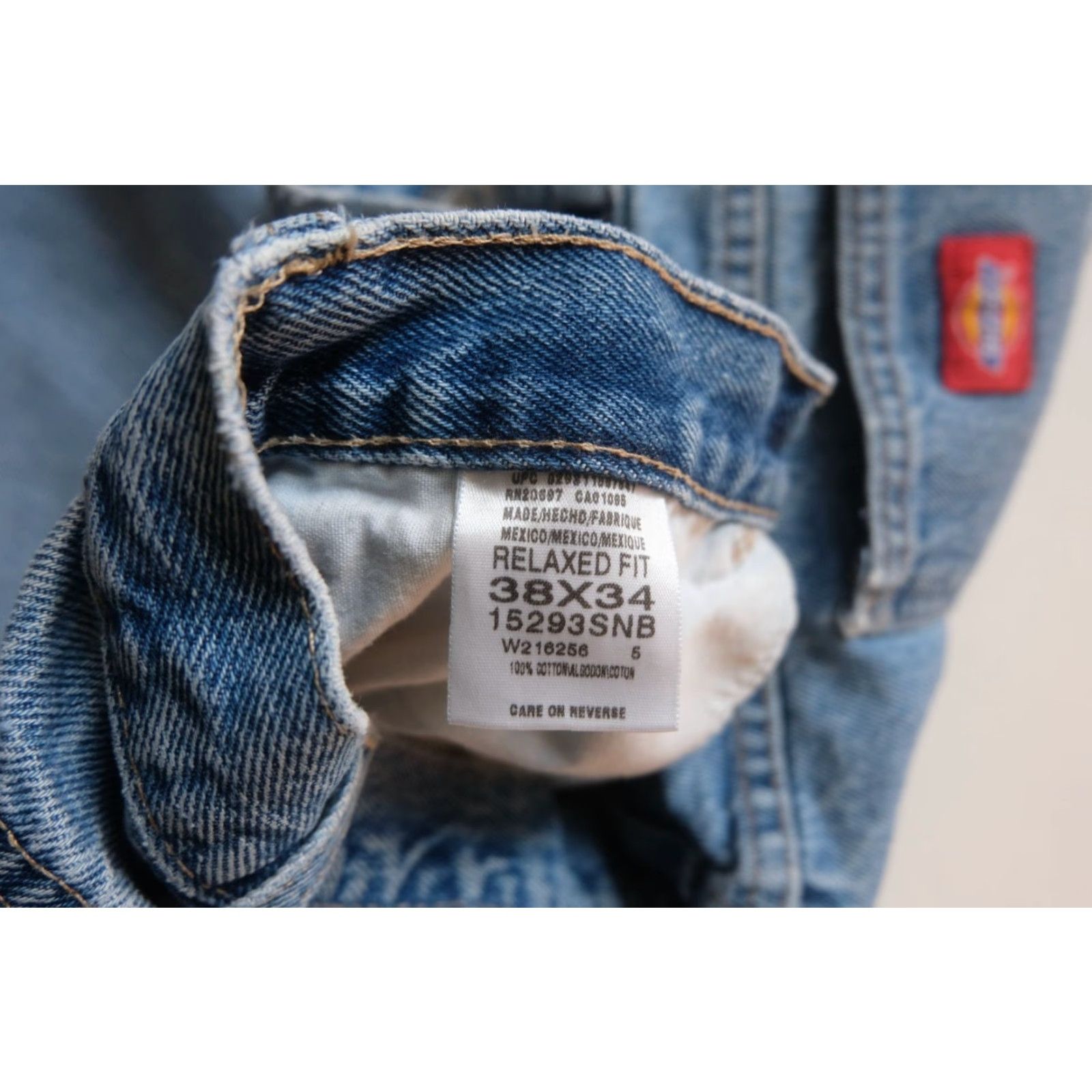 Dickies DICKIES Jeans 38x34 Blue DISTRESSED 5-Pocket Workwear 90s VTG Y2K 100% Cotton Denim Straight Relaxed Mens Regular Jeans Size US 38 / EU 54 - 7 Thumbnail