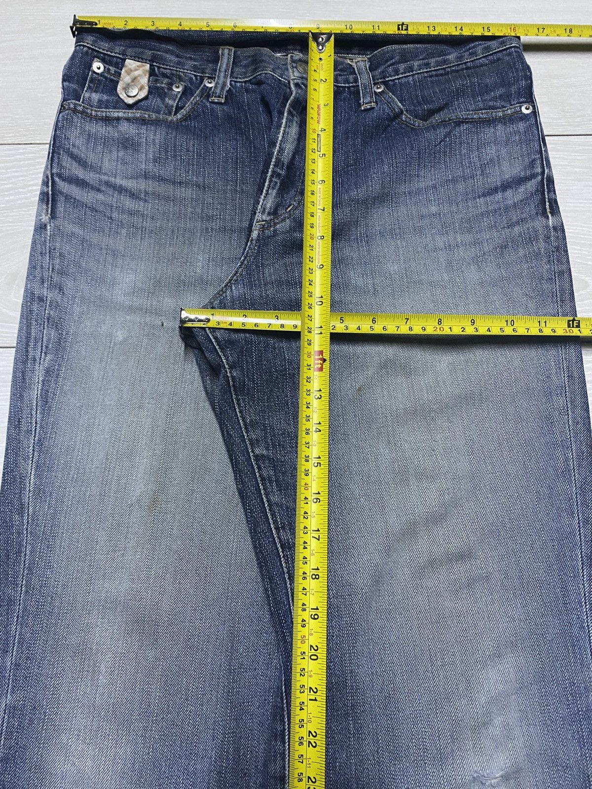 Burberry Vintage Burberry Blue Label Faded Wash Jeans Size US 32 / EU 48 - 12 Thumbnail