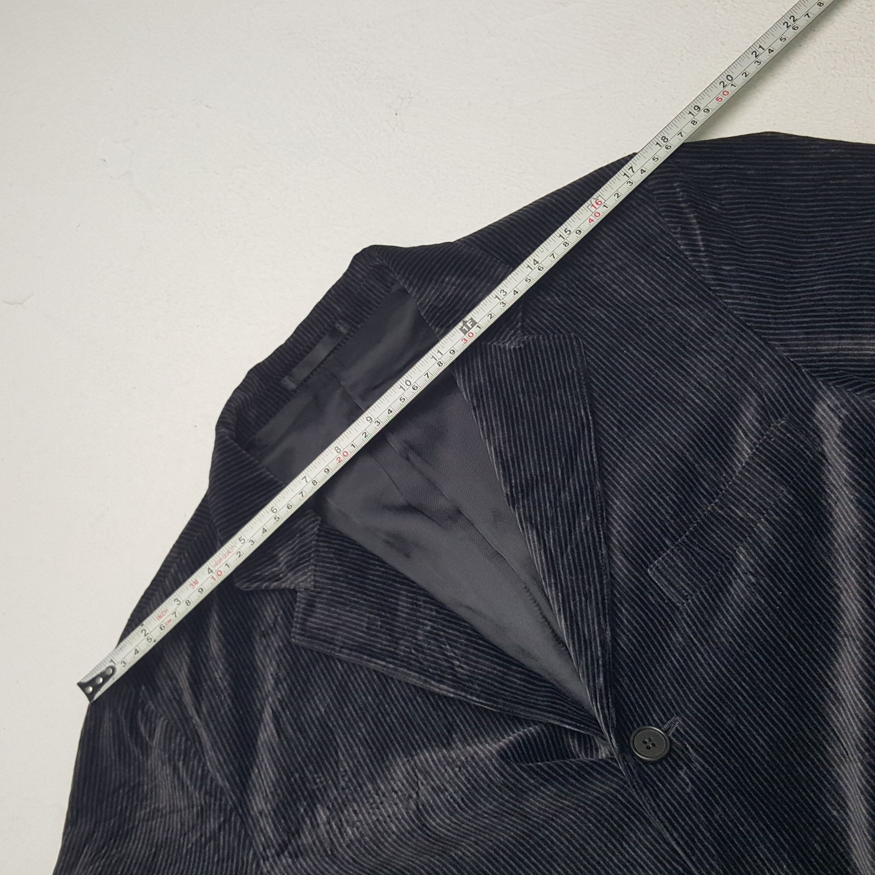 Japanese Brand × Vintage × Yohji Yamamoto Vintage A.A.R Yohji Yamamoto Japanese Designer Velvet Blazer Size US M / EU 48-50 / 2 - 9 Thumbnail