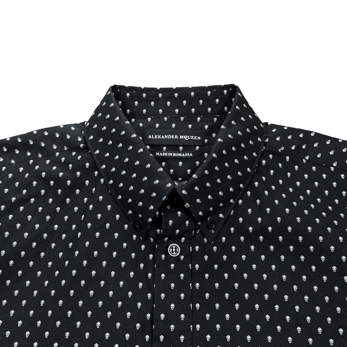 Alexander McQueen Alexander Mcqueen Short Sleeve Skull Shirt Size US S / EU 44-46 / 1 - 7 Thumbnail