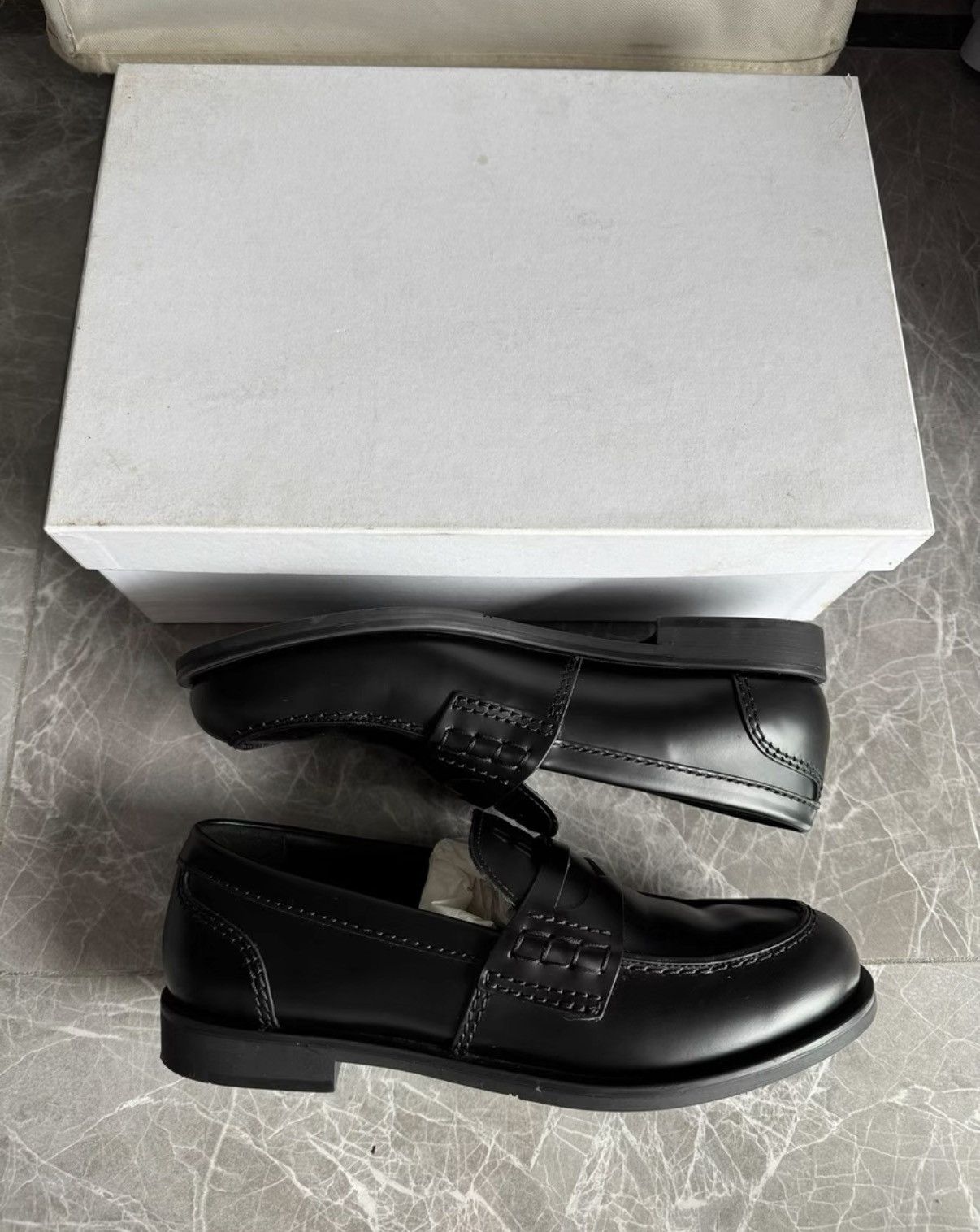 Miu Miu Miu Miu Classic Black Round Toe Loafers K6 Size US 6.5 / IT 36.5 - 8 Thumbnail