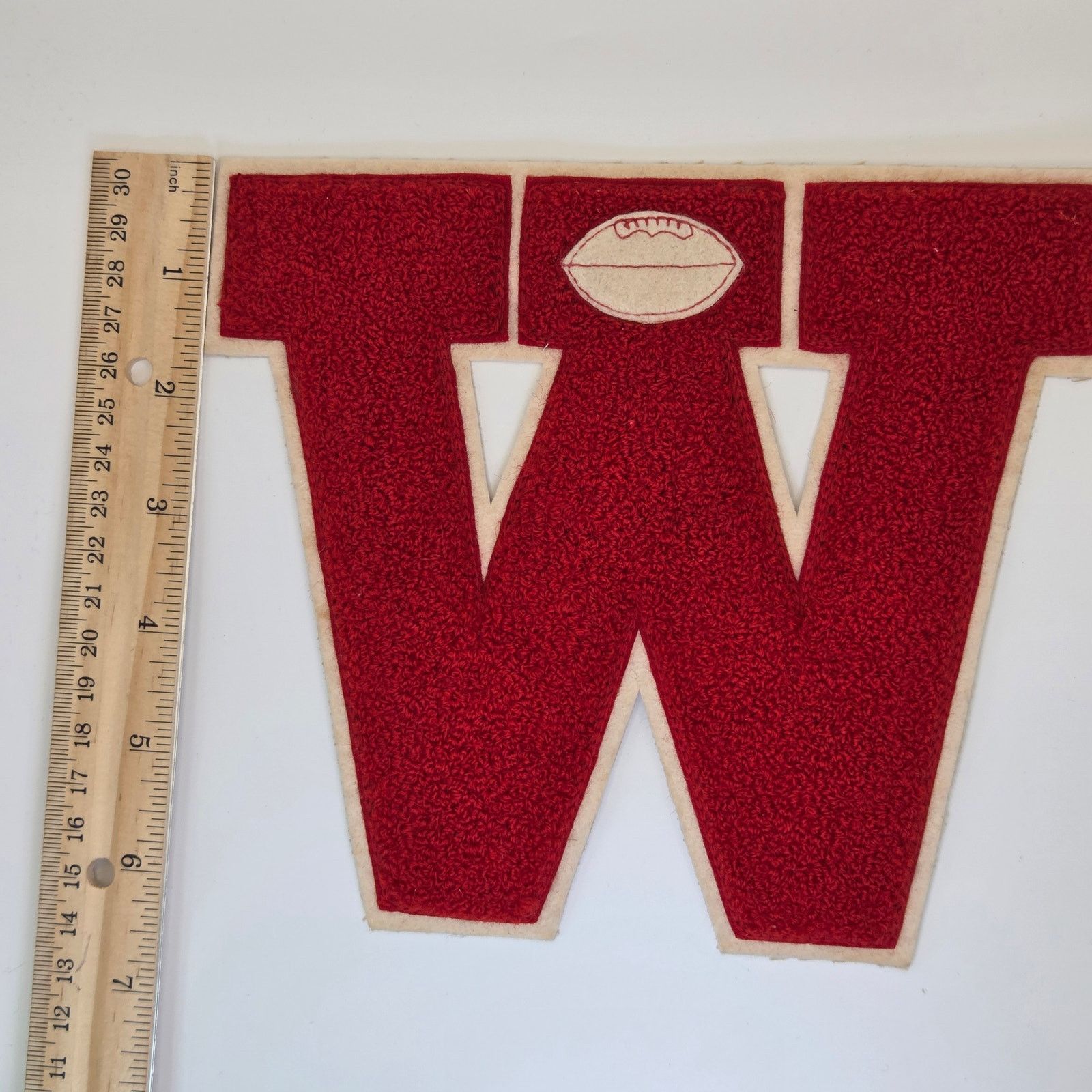 Vintage vintage chenille w varsity patch football Size ONE SIZE - 4 Thumbnail