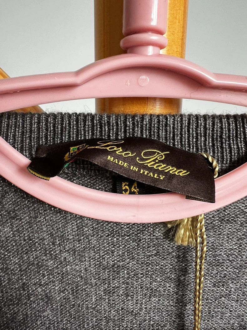 Loro Piana LORO PIANA Gray silk cashmere blended v-neck sweater Size US L / EU 52-54 / 3 - 3 Thumbnail