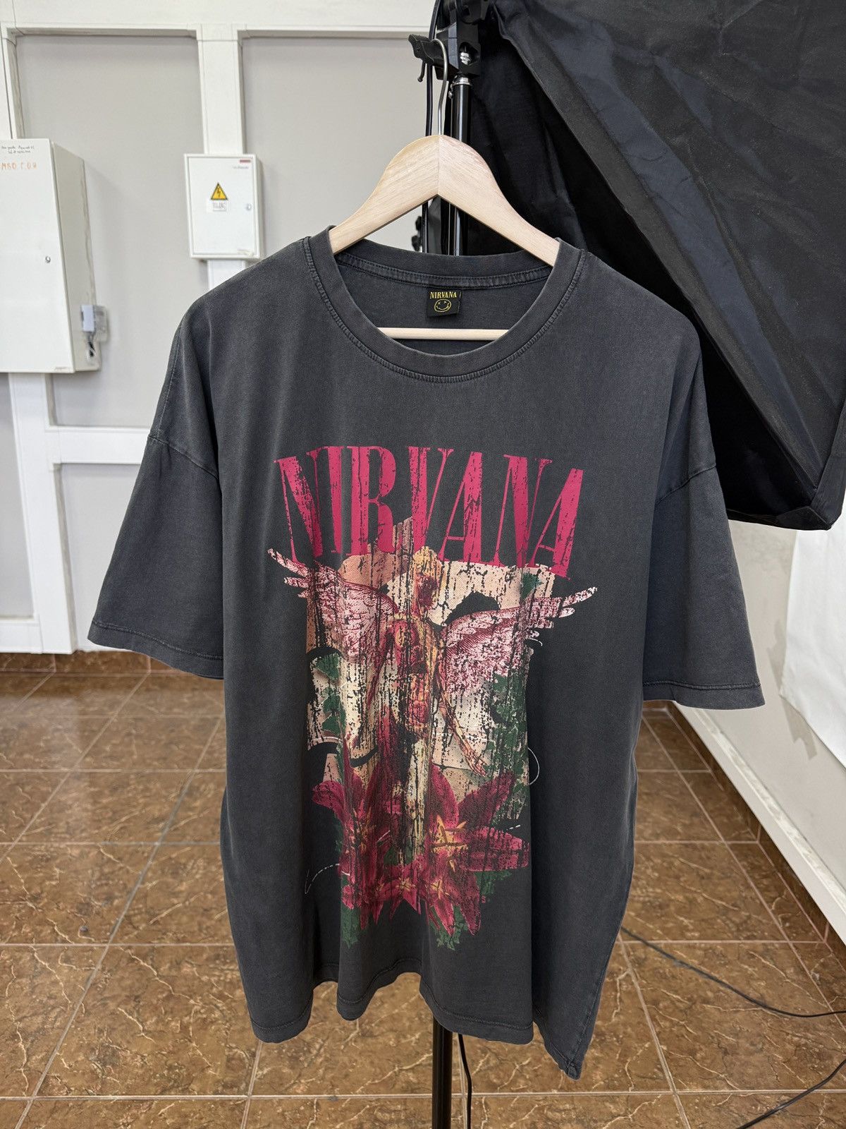 Nirvana 🇺🇸 Vintage Y2K Nirvana In Utero Kurt Cobain T-Shirt Rare Size US XL / EU 56 / 4 - 1 Thumbnail