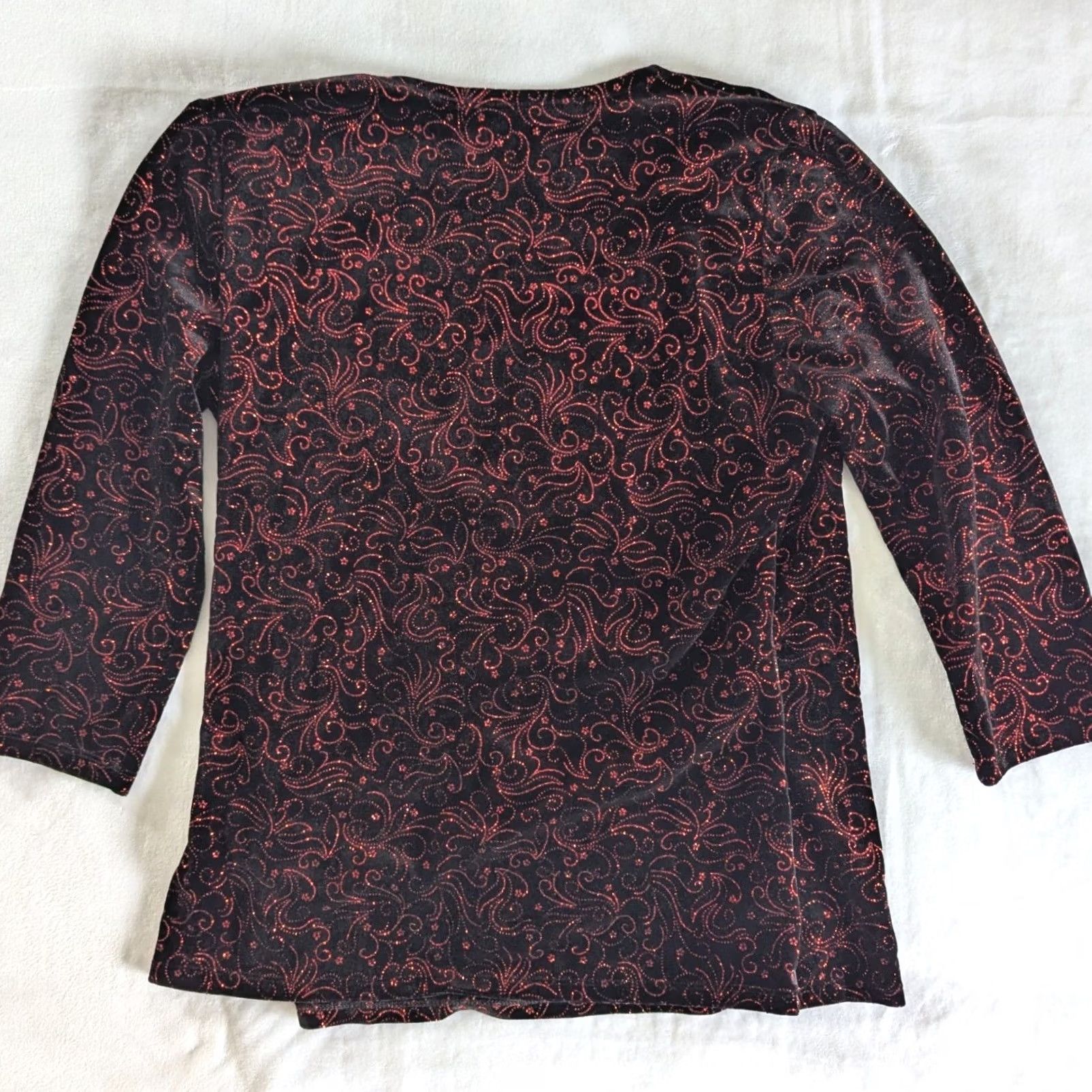Vintage Notations Velvet Black Red Glitter Swirl Faux Wrap Top Womens Sz M Festive Glam V-Neck Buckle Glitter Paisley Velvet Top Size M / US 6-8 / IT 42-44 - 2 Thumbnail