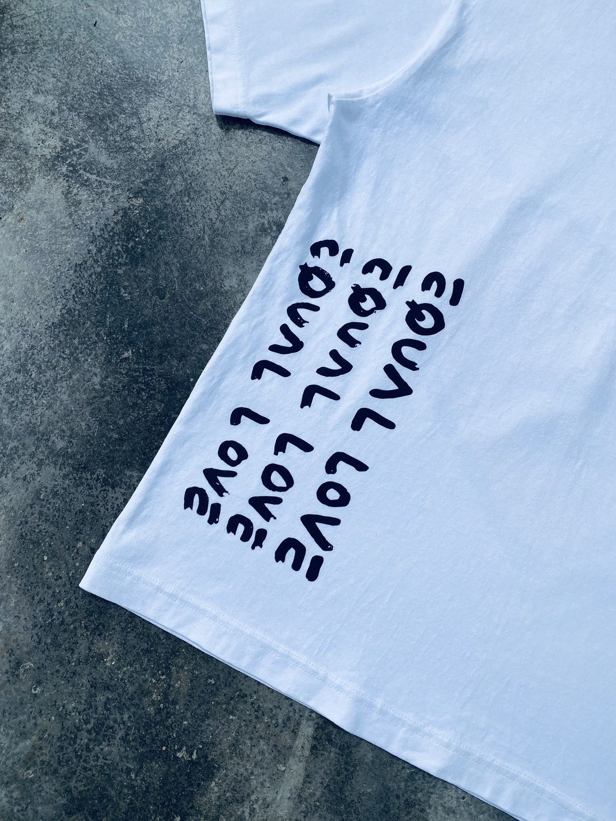 Uniqlo Rare Uniqlo Trouble Andrew Real Love Tees Size US S / EU 44-46 / 1 - 6 Thumbnail