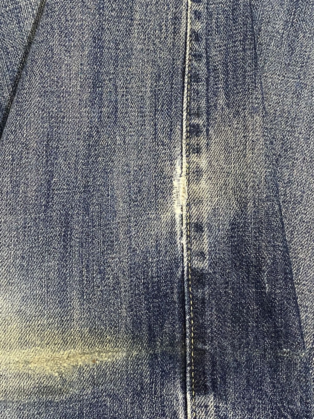 Uniqlo Vintage Japanese Brands Faded Wash Distressed Loose Jeans Size US 34 / EU 50 - 9 Thumbnail