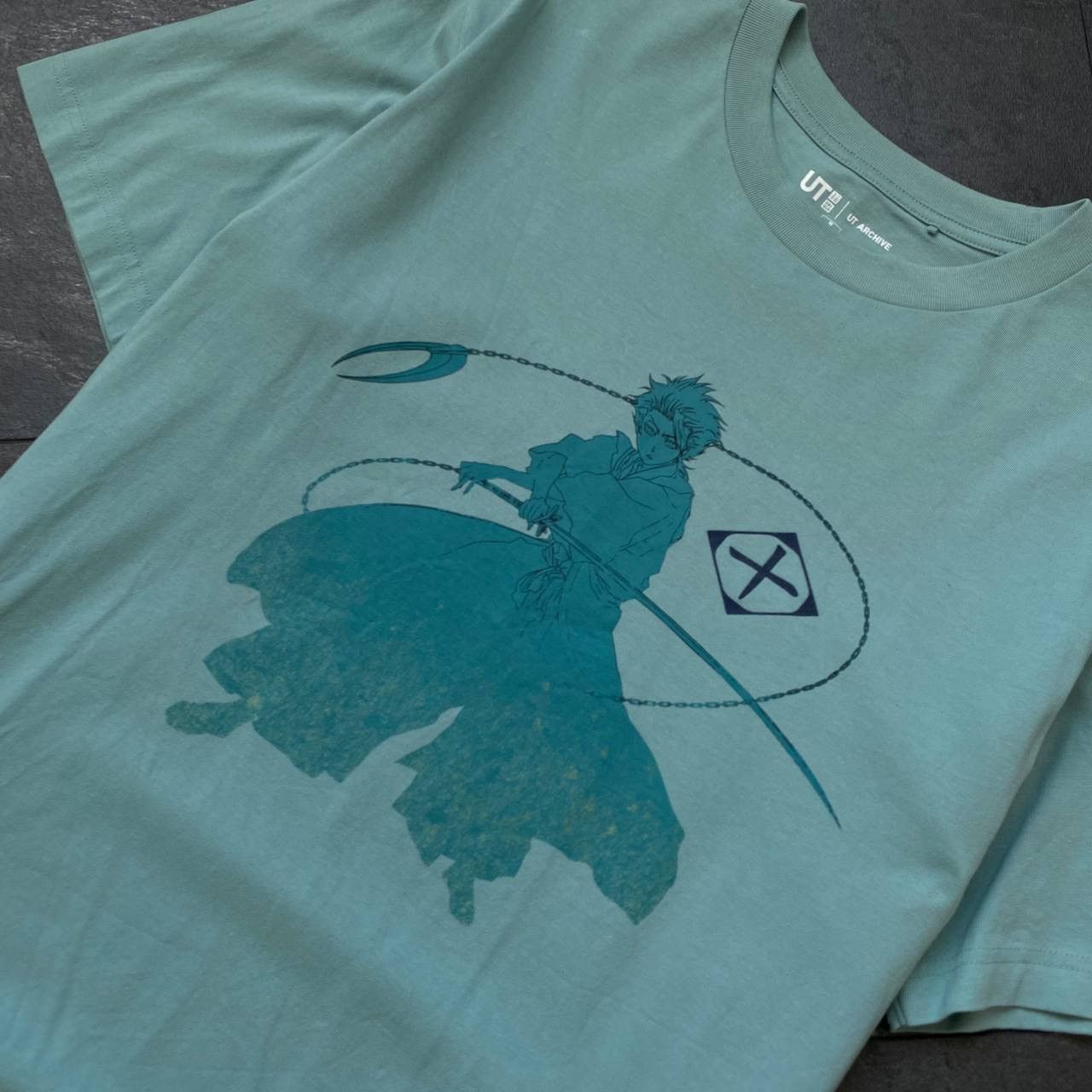 Uniqlo Big logo uniqlo Archive tee shirts Size US M / EU 48-50 / 2 - 2 Thumbnail