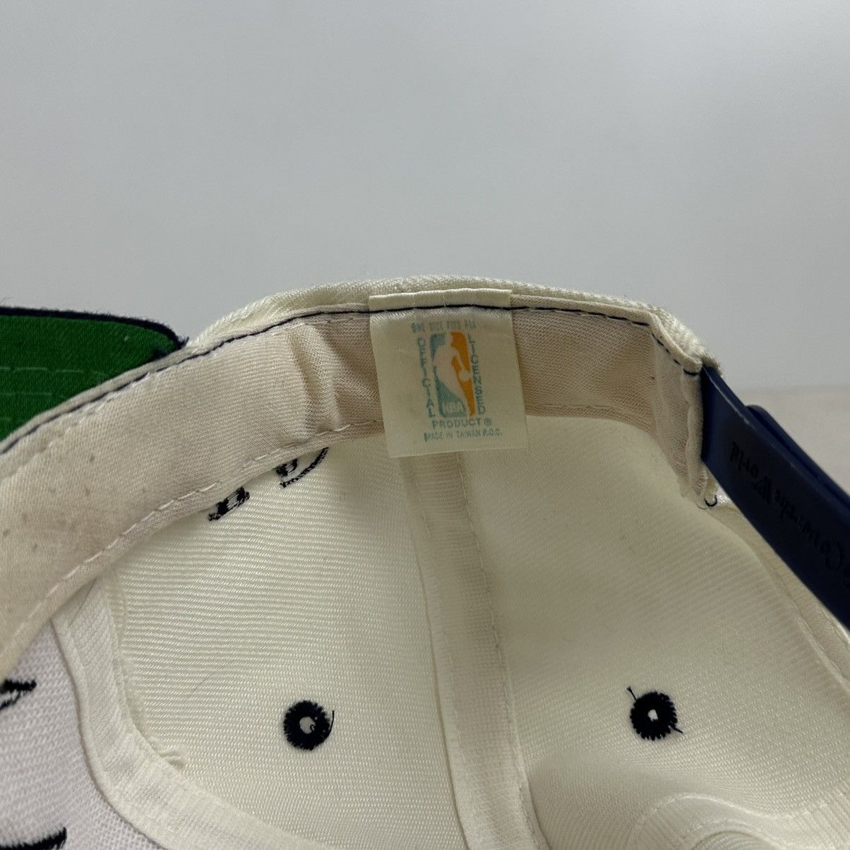 Logo Athletic × NBA × Vintage Vintage 90s Shark Tooth Denver Nuggets Hat Size ONE SIZE - 6 Thumbnail
