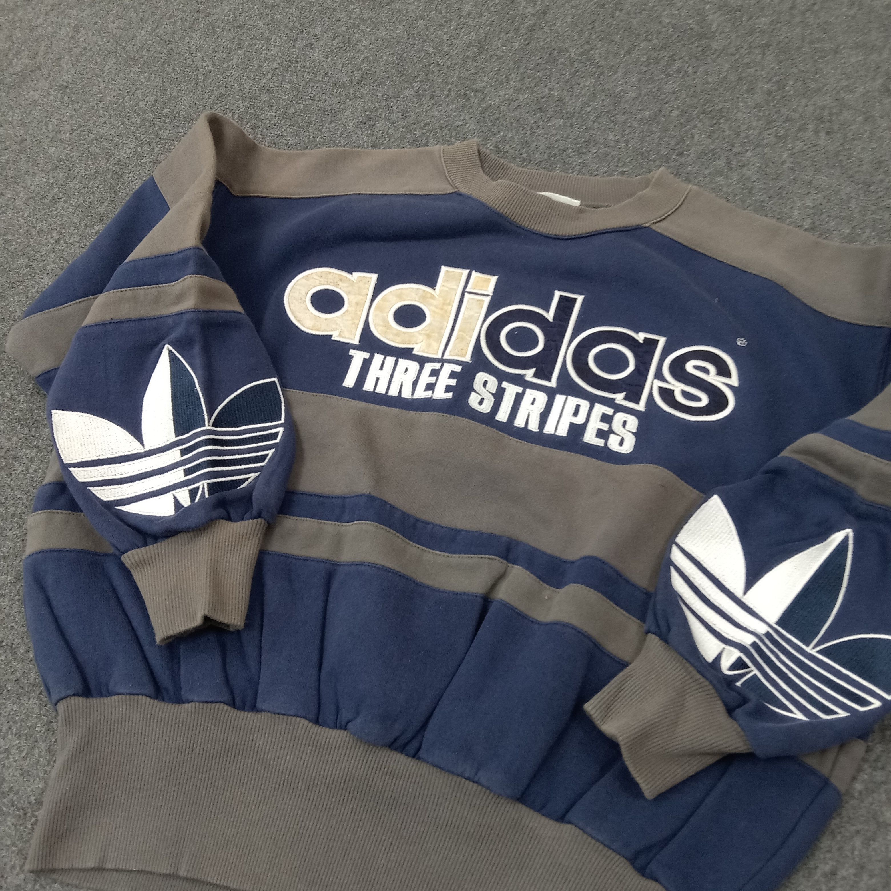 Adidas Adidas Three Stripes Sport Style Sweatshirt C256N20 Size US L / EU 52-54 / 3 - 2 Thumbnail