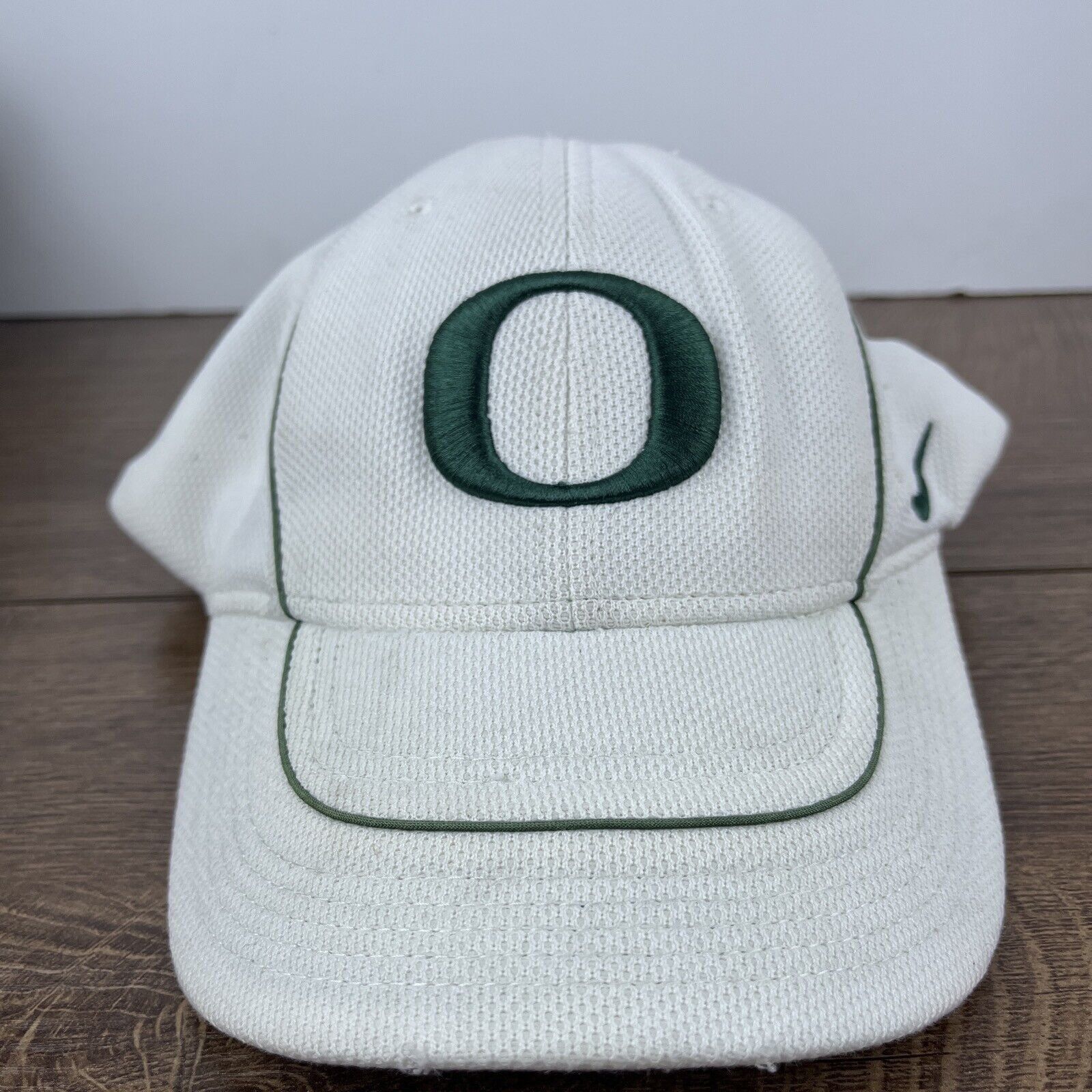 Nike Oregon Ducks Nike Hat Oregon Ducks White Hat Adjustable Adul Size ONE SIZE - 2 Thumbnail