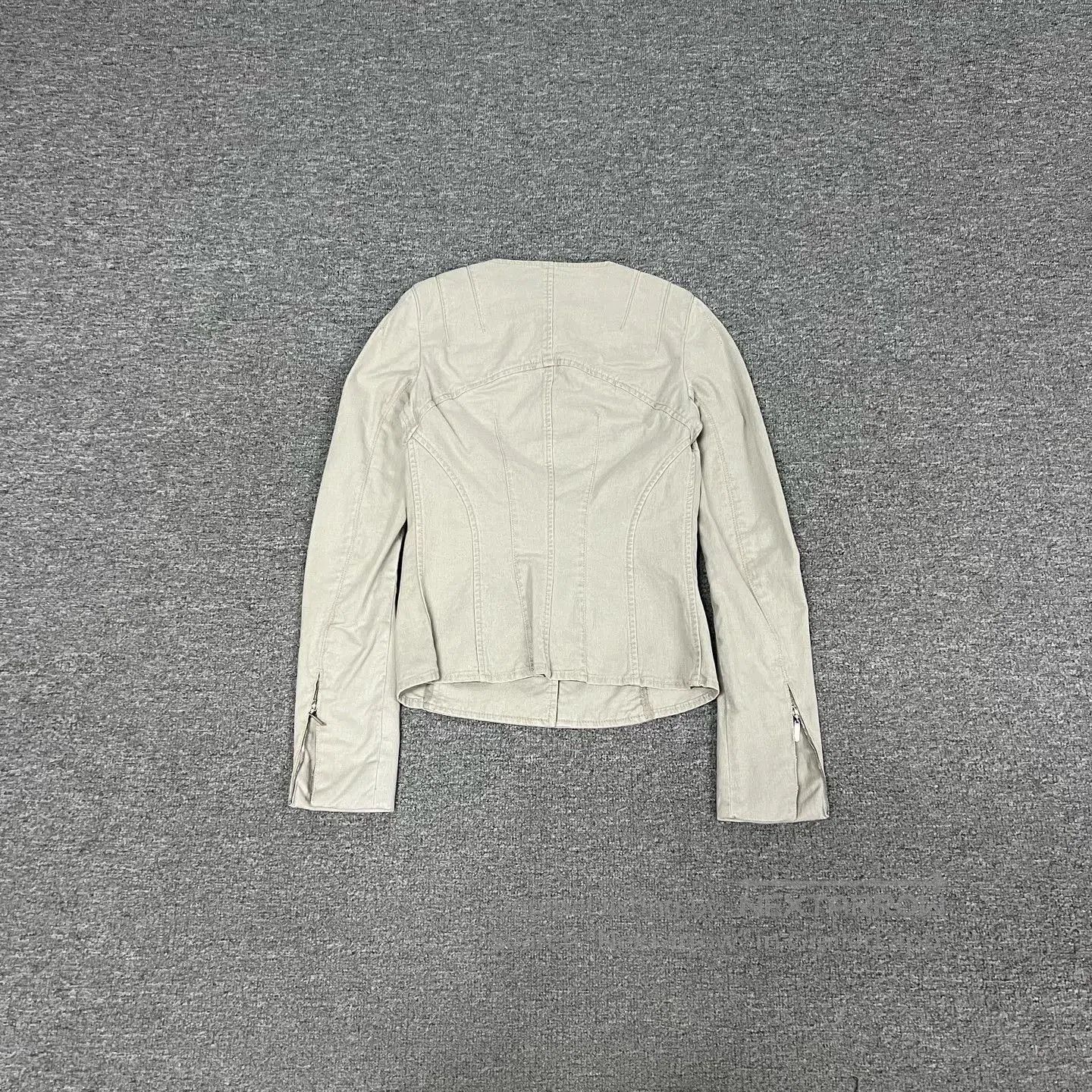 Chanel Chanel Metal Small Logo Slim Short Jacket. Size XXS / US 00 / IT 34 - 4 Thumbnail