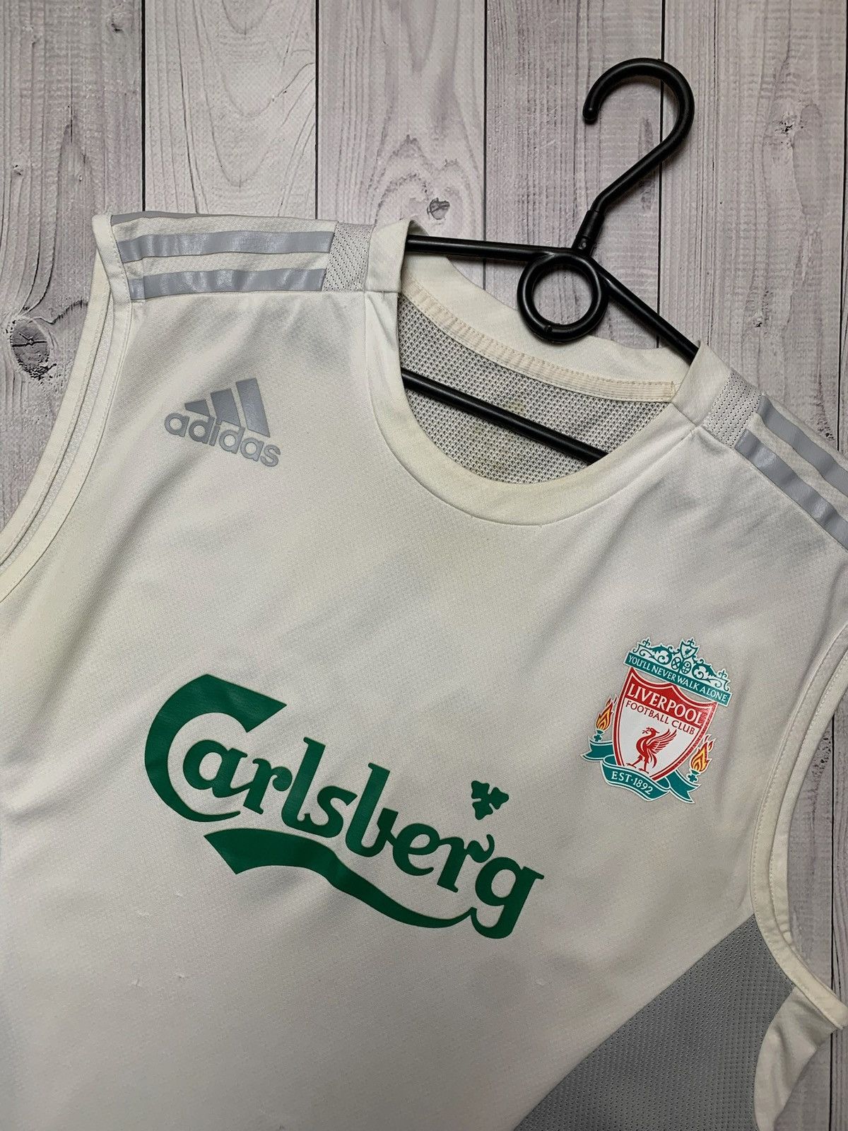 Adidas × Vintage Vintage adidas Liverpool soccer tee rare size M Size US M / EU 48-50 / 2 - 2 Thumbnail