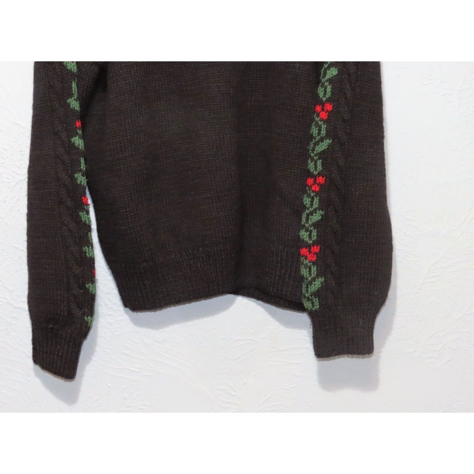 Vintage VINTAGE South Wool Santa Christmas Holiday Sweater 100% Wool Hand Knitted Uruguay Large Blue Crew Neck Long Sleeve Women's Pullover Christmas Theme Size M / US 6-8 / IT 42-44 - 7 Thumbnail