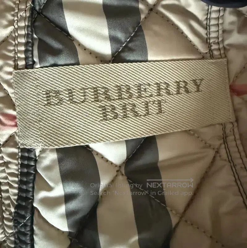 Burberry Burberry Women's Navy Cotton Quilted Jacket. Size S / US 4 / IT 40 - 4 Thumbnail