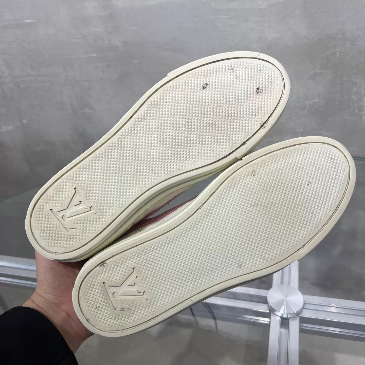Louis Vuitton LV Monogram canvas sneakers pink 36 Size US 5.5 / IT 35.5 - 7 Thumbnail