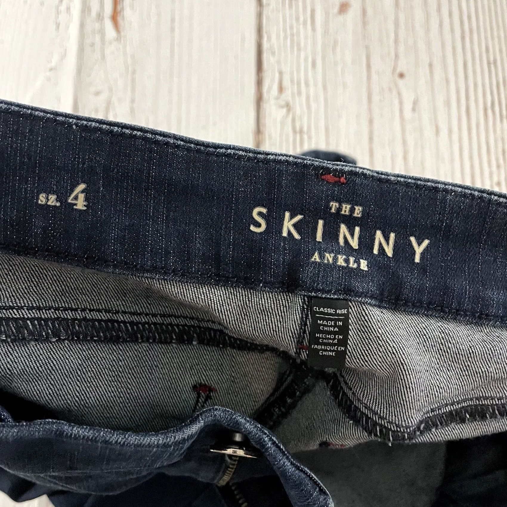 White House Black Market White House Black Market The Skinny Ankle Jeans Women's 4 Blue Denim Medium Wash Stretch Size 27" / US 4 / IT 40 - 4 Thumbnail