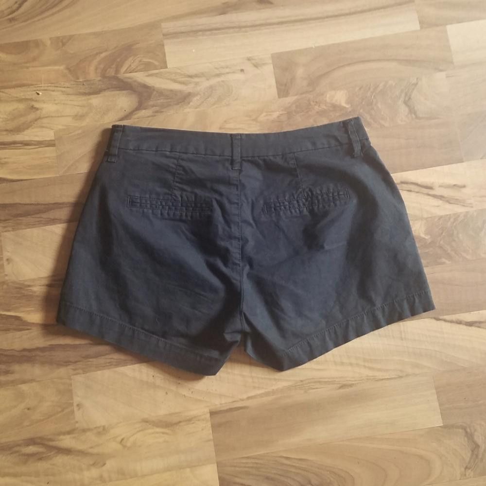 Old Navy Old Navy Everyday Short Size 0 Size 25" / US 0 / IT 36 - 3 Thumbnail