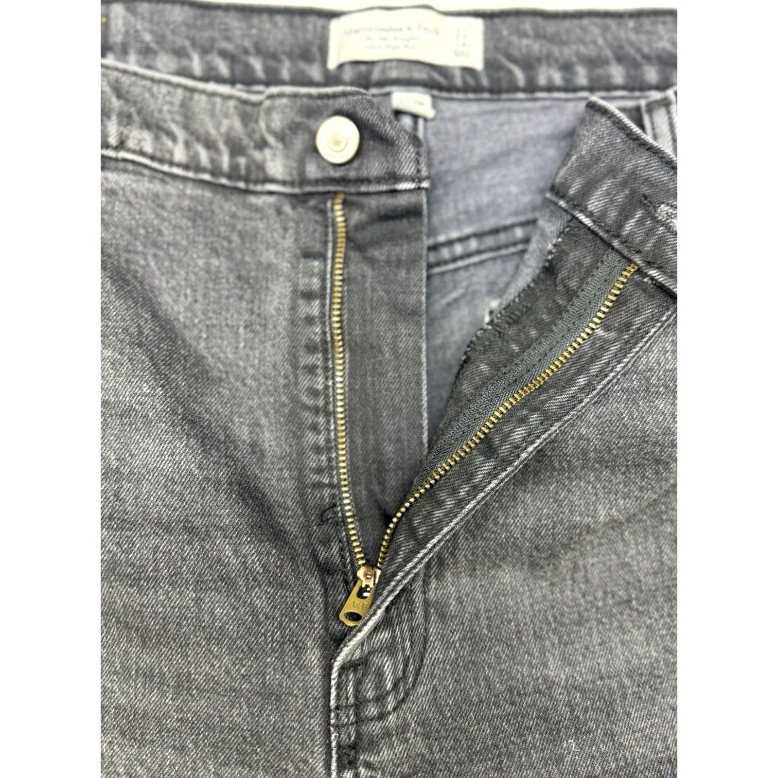 Abercrombie & Fitch Abercrombie & Fitch Jeans 90s Ultra High Rise Short Straight Women 32 Black Size 24" / US 00 / IT 34 - 2 Thumbnail