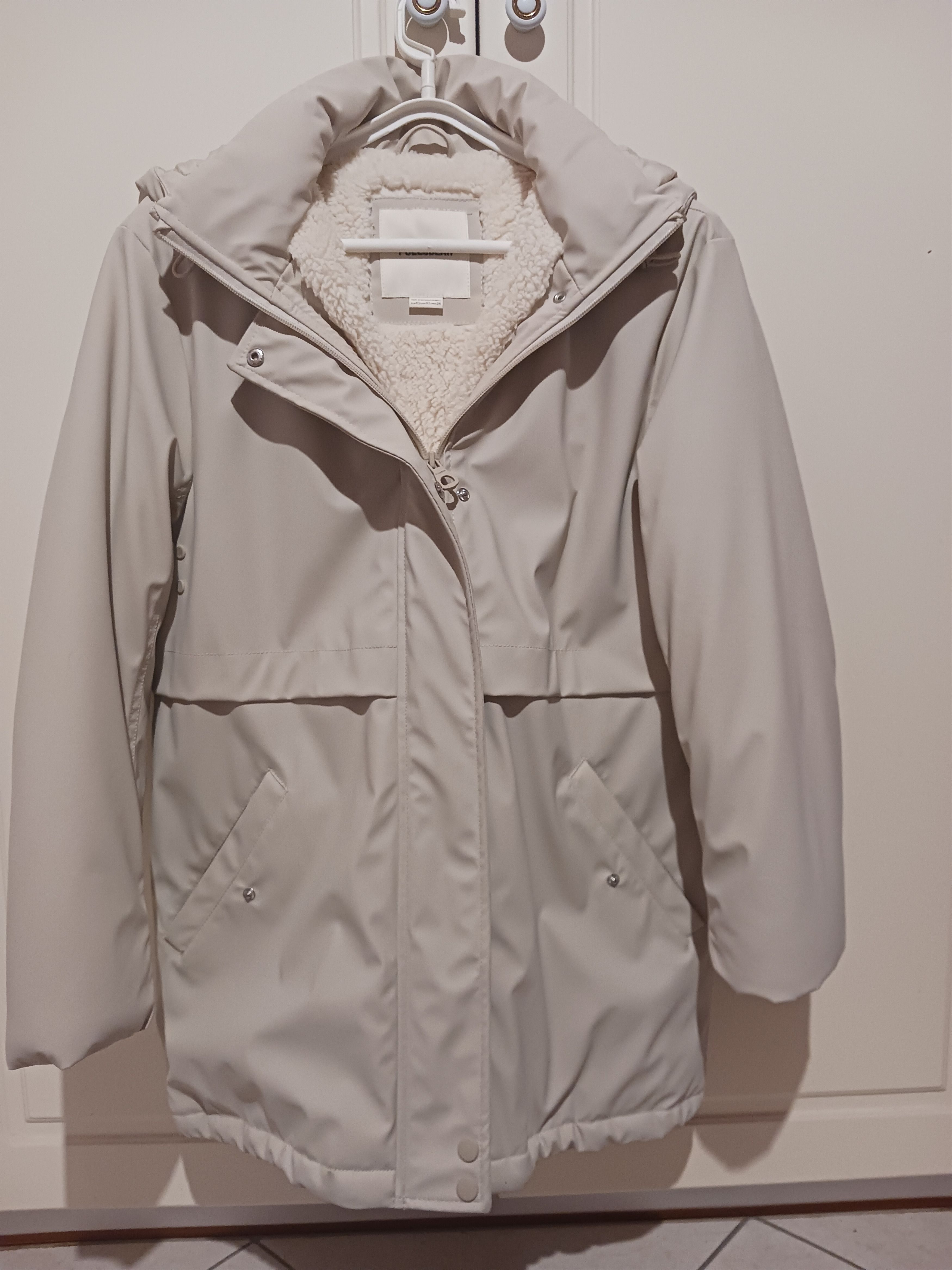 Pull & Bear Women's winter Jacket XS Size XS / US 0-2 / IT 36-38 - 2 Thumbnail