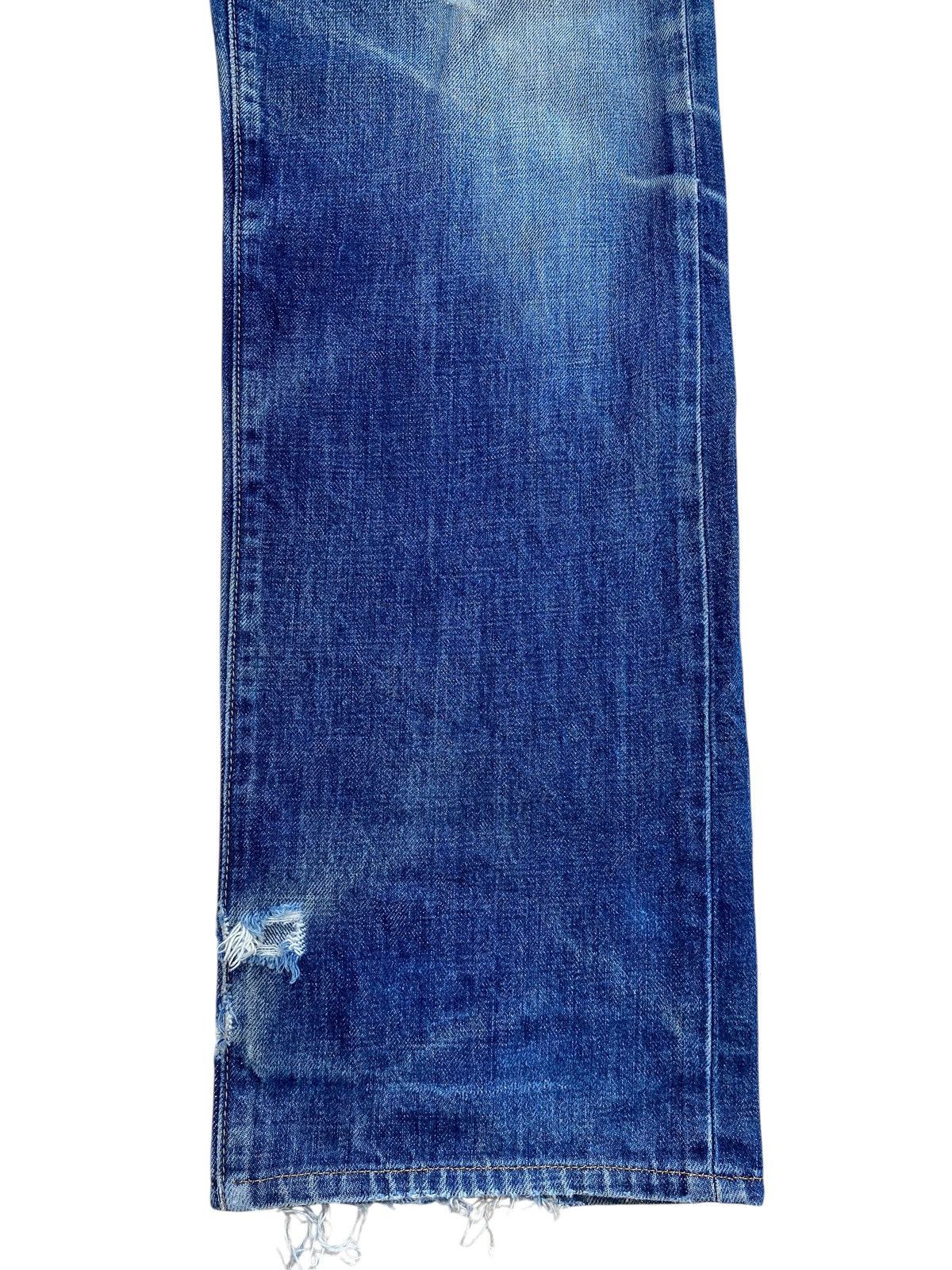 Levi's Levi’s Faded Blue Wash Whiskers Style Loose Jeans Size US 31 - 6 Thumbnail
