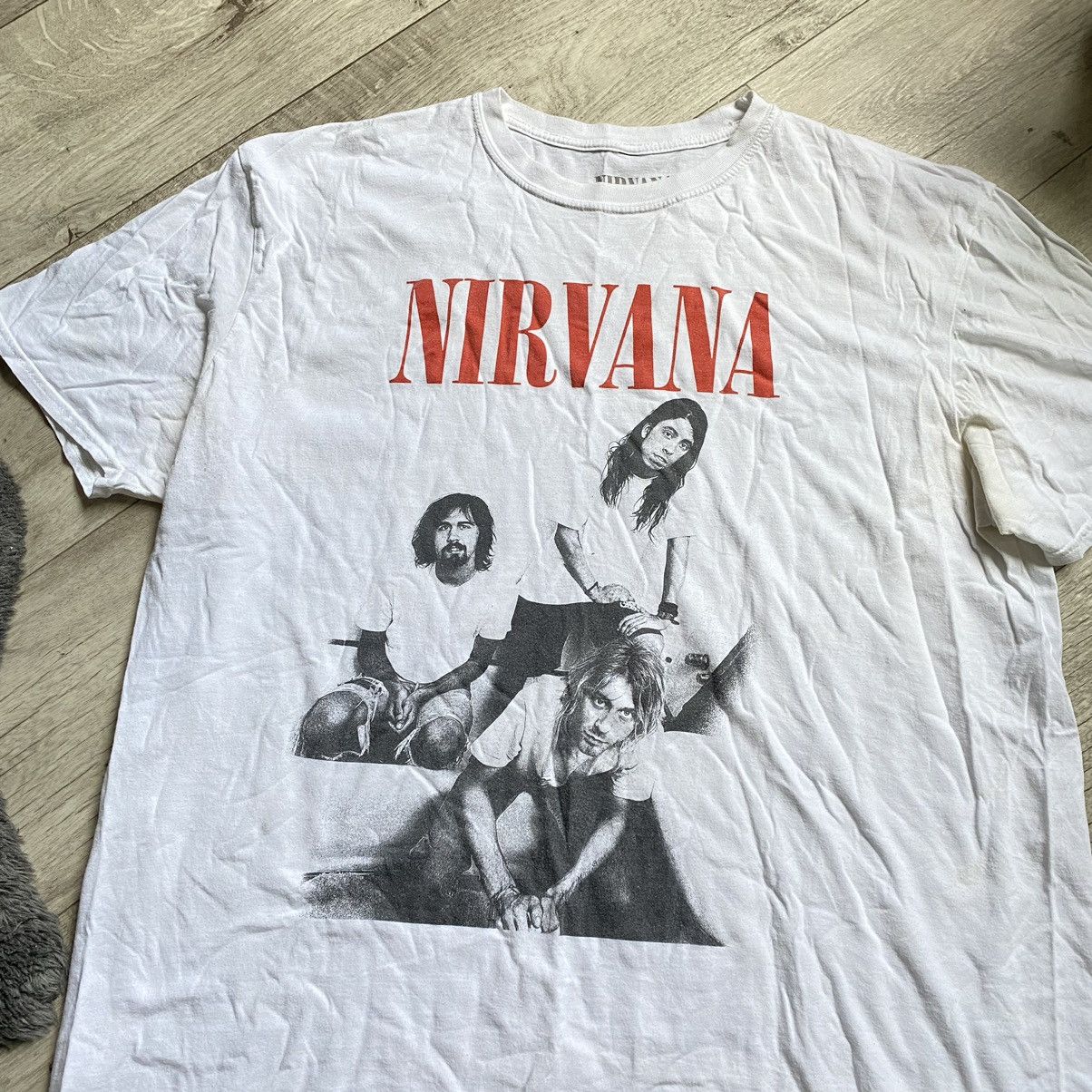 Band Tees AMAZING NIRVANA GRUNGE BAND KURT COBAIN RARE T SHIRT Size US XL / EU 56 / 4 - 2 Thumbnail