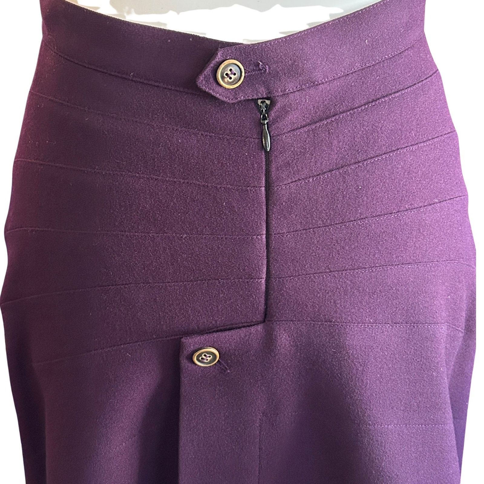 Alaia Rare Alaïa Paris Plum Wool Skirt w/ Sculptural Pleating 1990 Size 26" / US 2 / IT 38 - 5 Thumbnail