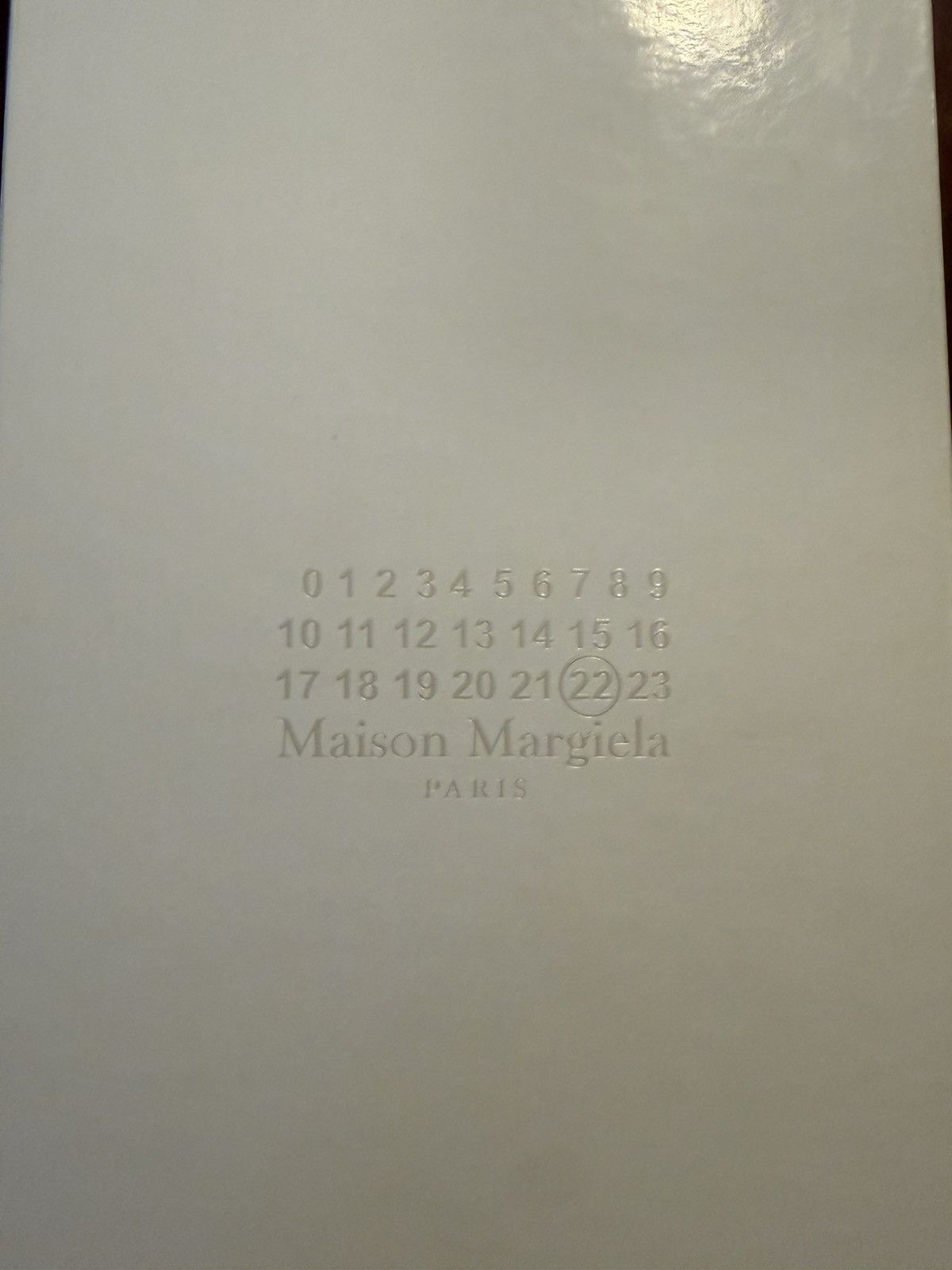 Maison Margiela Maison Margiela Replica Low Top Sneakers Women’s US10 / EU40 Size US 10 / IT 40 - 9 Thumbnail