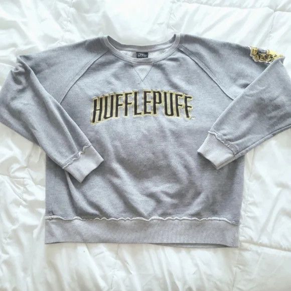 Universal Studios Harry Potter Hufflepuff Crew Neck Sweatshirt Size XL / US 12-14 / IT 48-50 - 9 Thumbnail