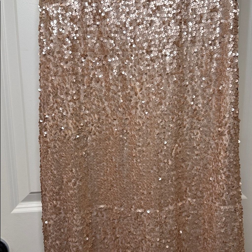 Adrianna Papell Adrianna Papell gold sequin short cap sleeve formal gown 8 Size M / US 6-8 / IT 42-44 - 3 Thumbnail
