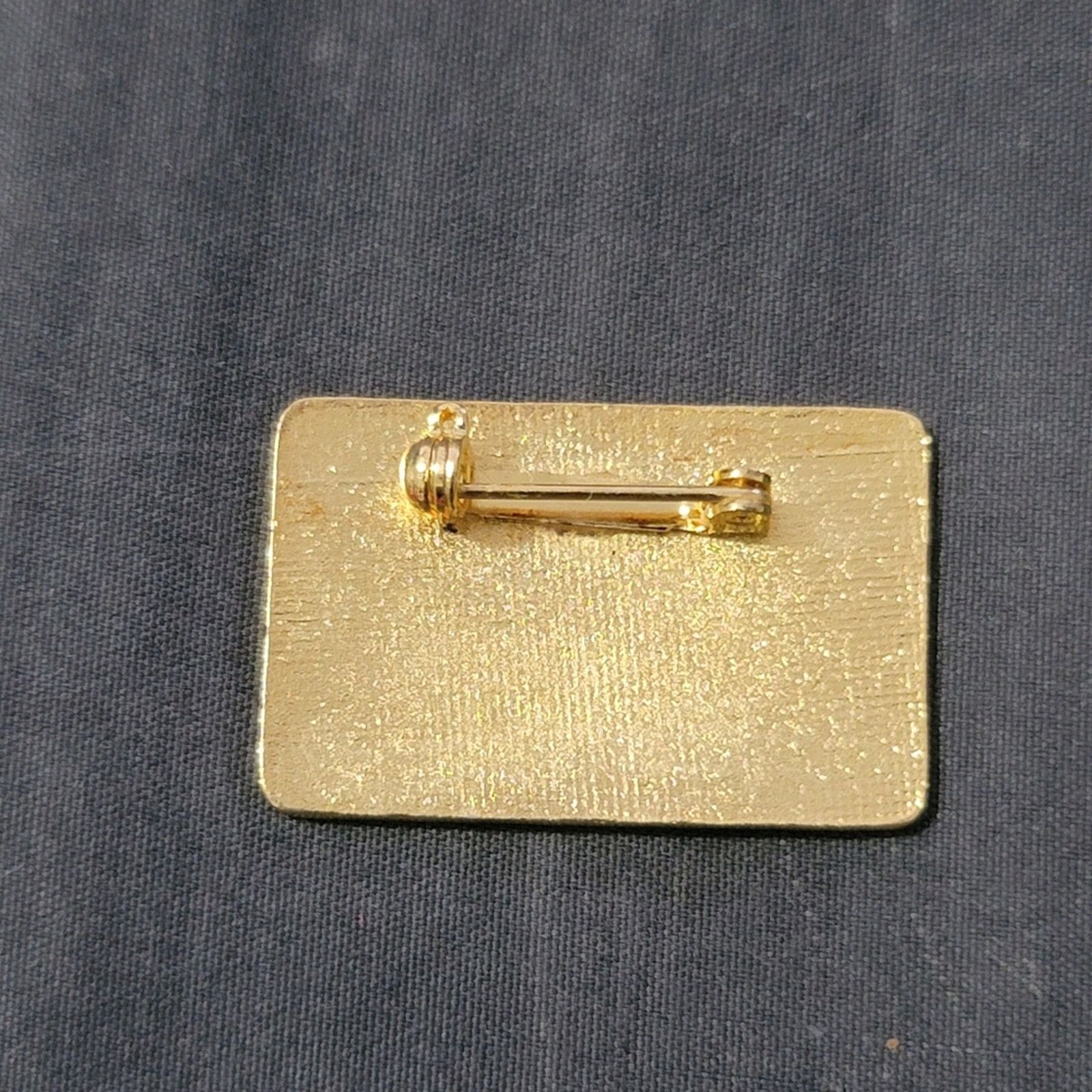 The Unbranded Brand Vtg McDonald's Crew Member of the Month Club Lapel Pin Size ONE SIZE - 2 Thumbnail