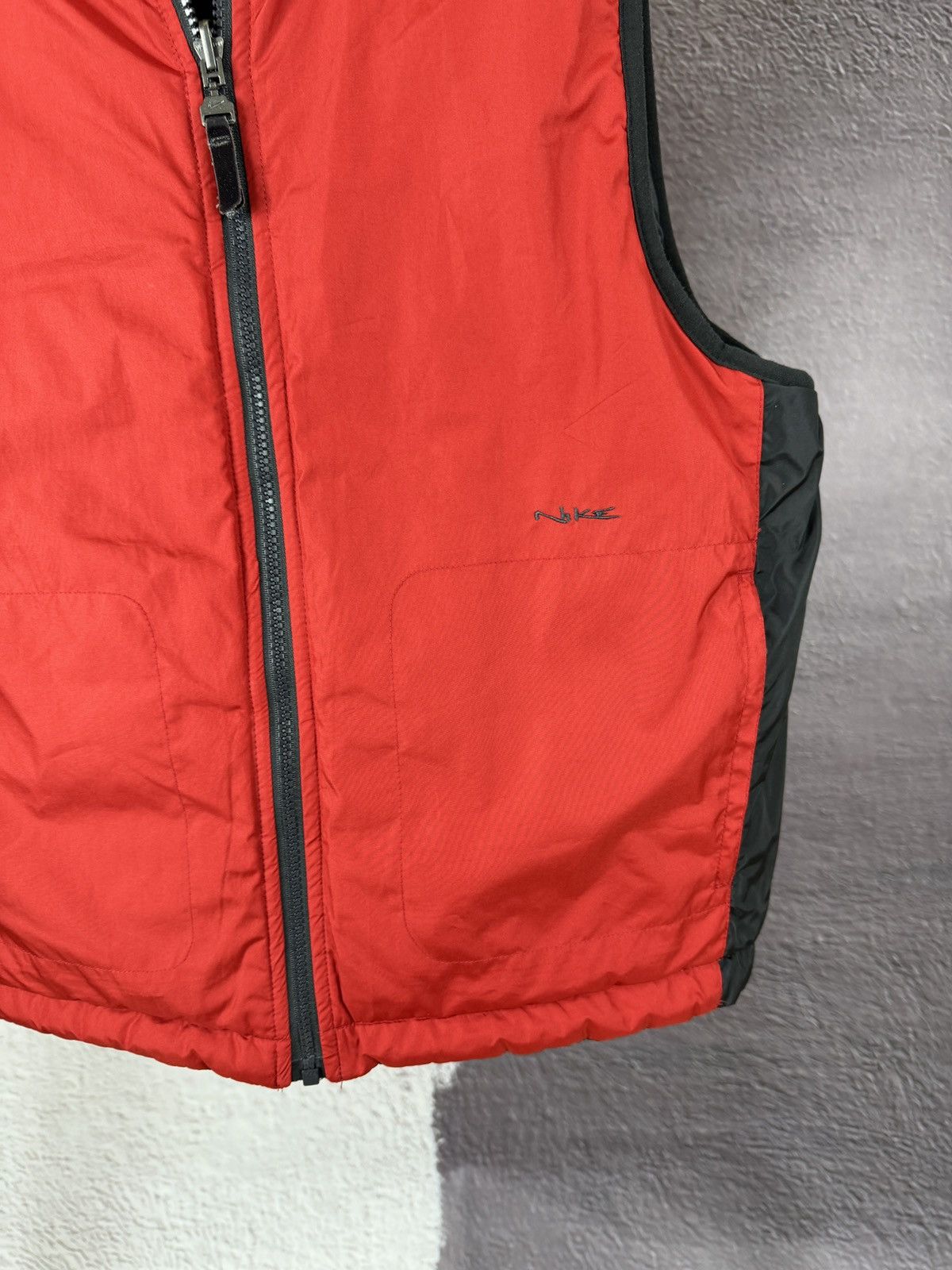 Nike Nike vintage y2k reversible black red nylon quilted vest Size US S / EU 44-46 / 1 - 12 Thumbnail