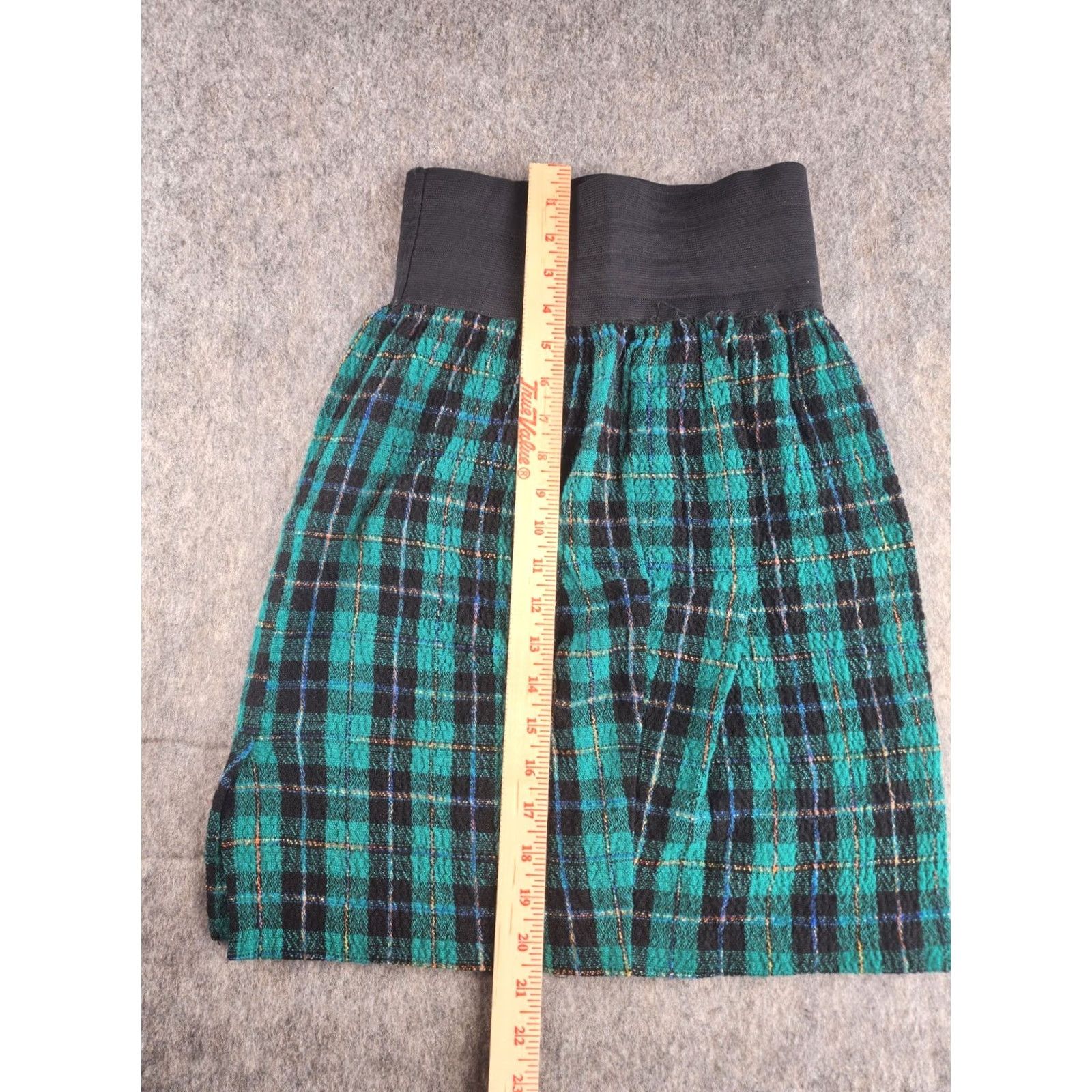 Vintage VINTAGE 1980s Green Plaid Skirt Made In USA Stretch M Regular Polyester Womens Size 32" / US 10 / IT 46 - 5 Thumbnail