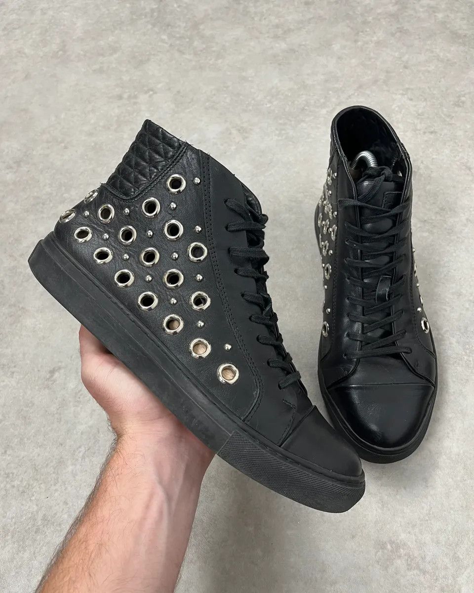 Versace 2000s Versace Eyelet Black Leather High Top Shoes Size US 9 / EU 42 - 1 Thumbnail