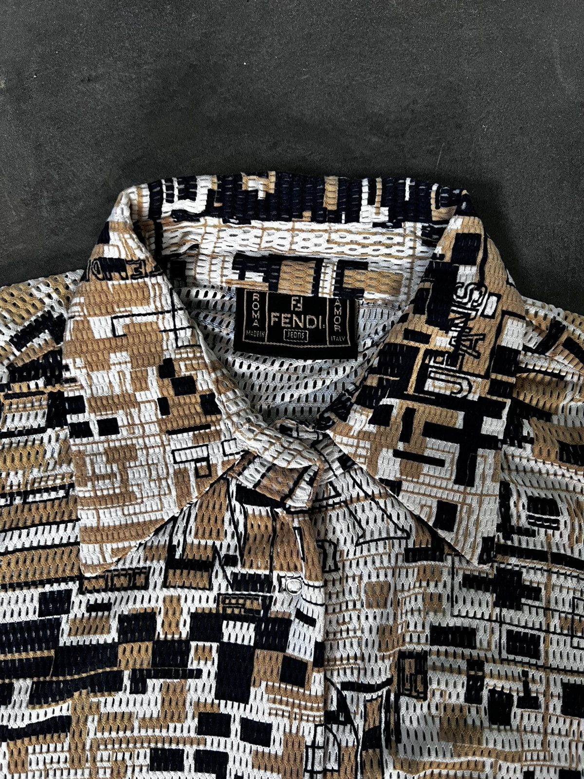 Fendi Fendi Monogram 90s Shirt Button Ups Size US M / EU 48-50 / 2 - 3 Thumbnail