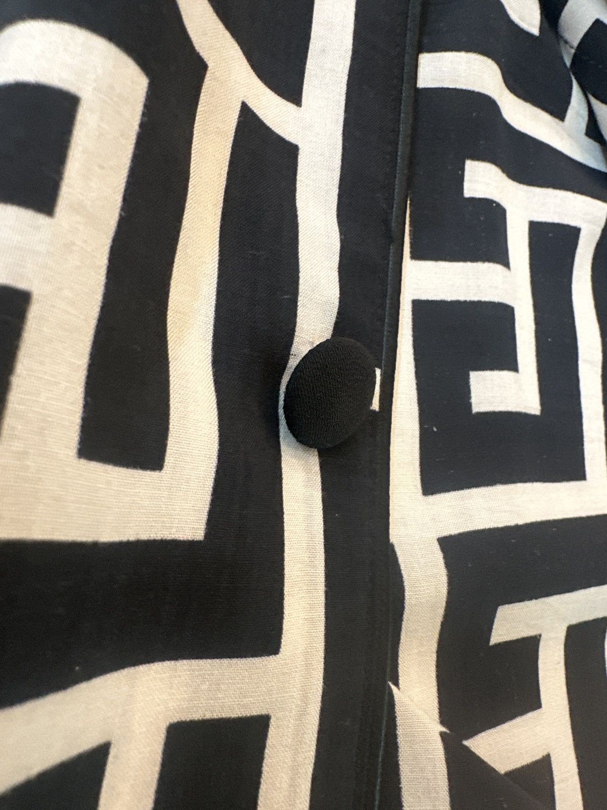 Balmain Balmain button up. Small tear Size US S / EU 44-46 / 1 - 5 Thumbnail