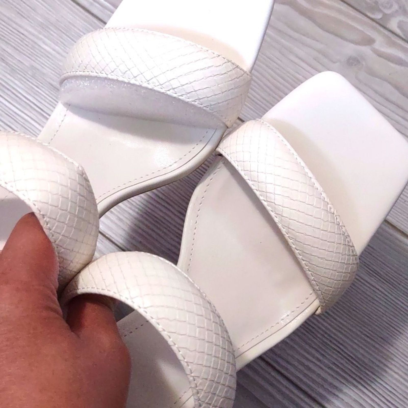 Other (6-3100) Juliet Holy Womens Chunky Heels Sandals Sz 11 Size US 11 / IT 41 - 7 Thumbnail