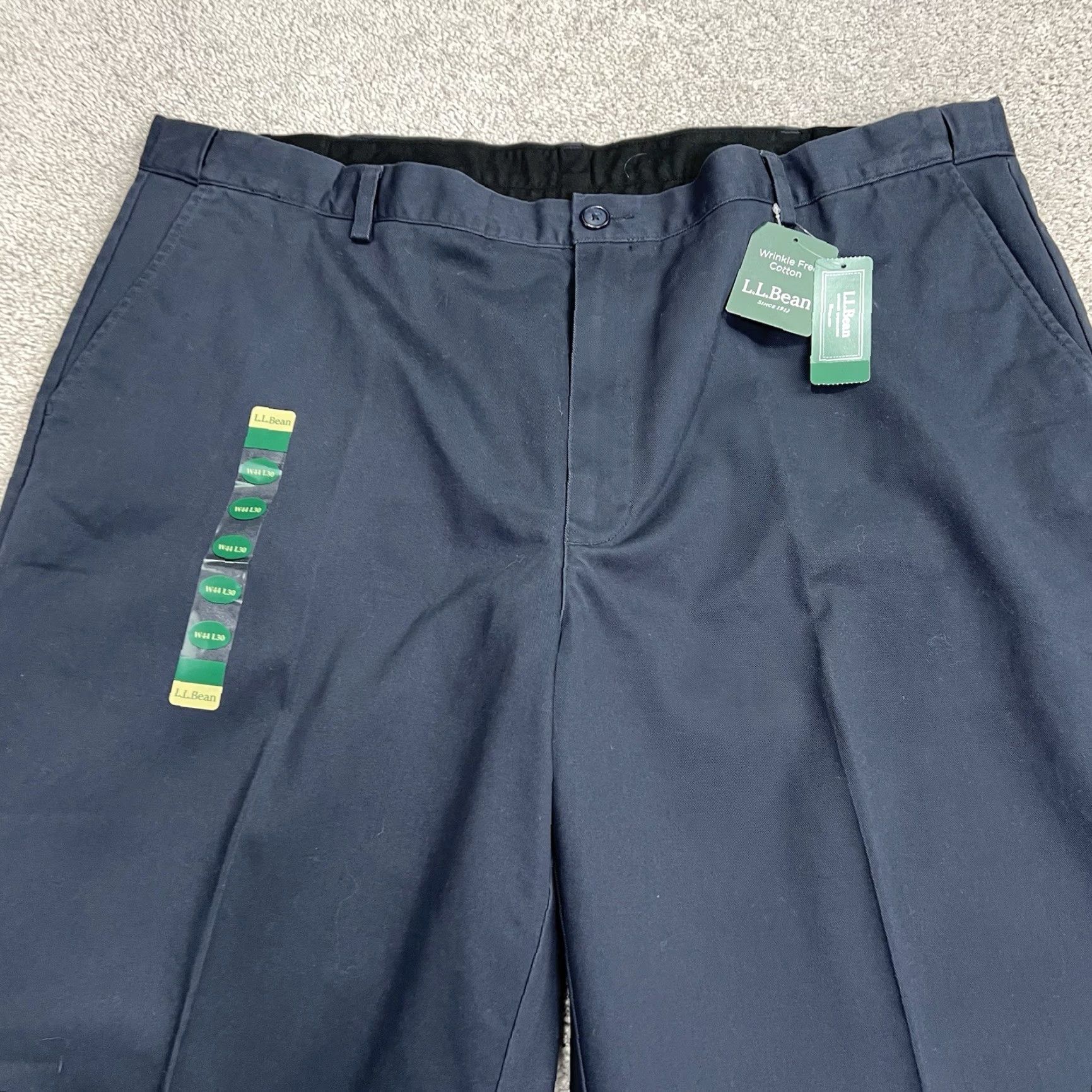 Vintage VINTAGE? No. LL Bean Pants Mens 44x30 Navy Blue Wrinkle Free Cotton Chino NWT LL Bean Double L Chino Regular Straight Navy Blue Mens 44x30 Pants Size US 44 / EU 60 - 2 Thumbnail