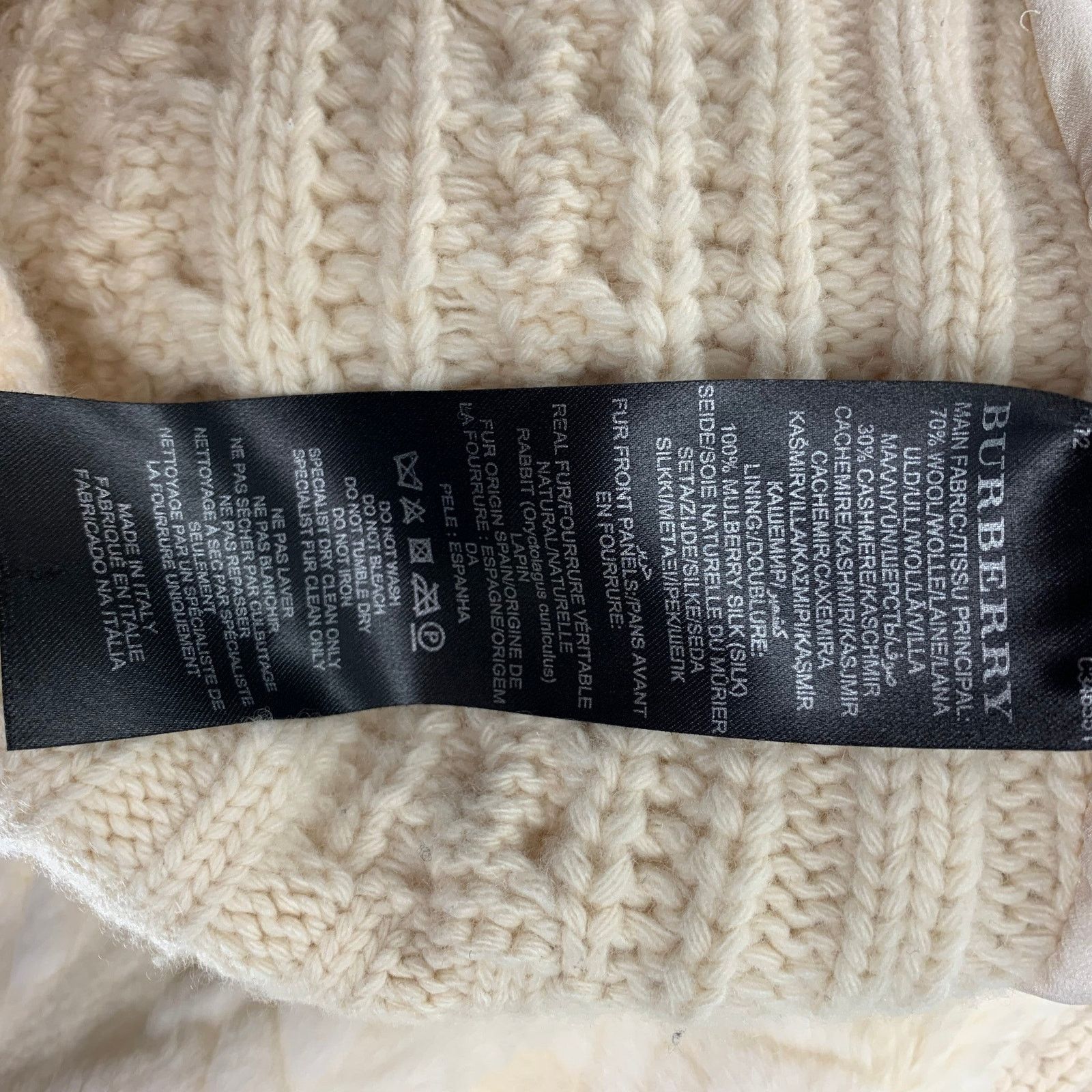 Burberry Prorsum XL Cream Cable Knit Wool / Cashmere V-Neck Sweater Size US XL / EU 56 / 4 - 5 Thumbnail