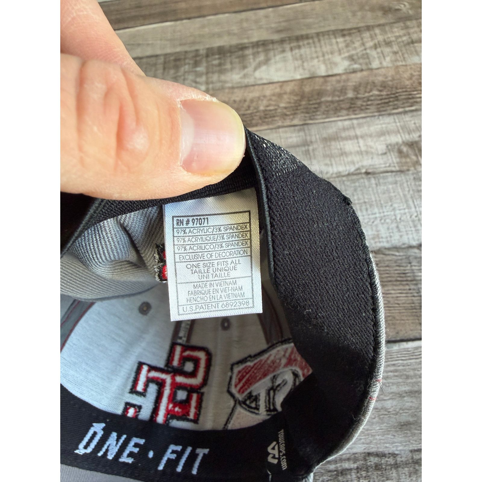Top Of The World St. Cloud State University Huskies Stretch-Fit Hat Size ONE SIZE - 7 Thumbnail
