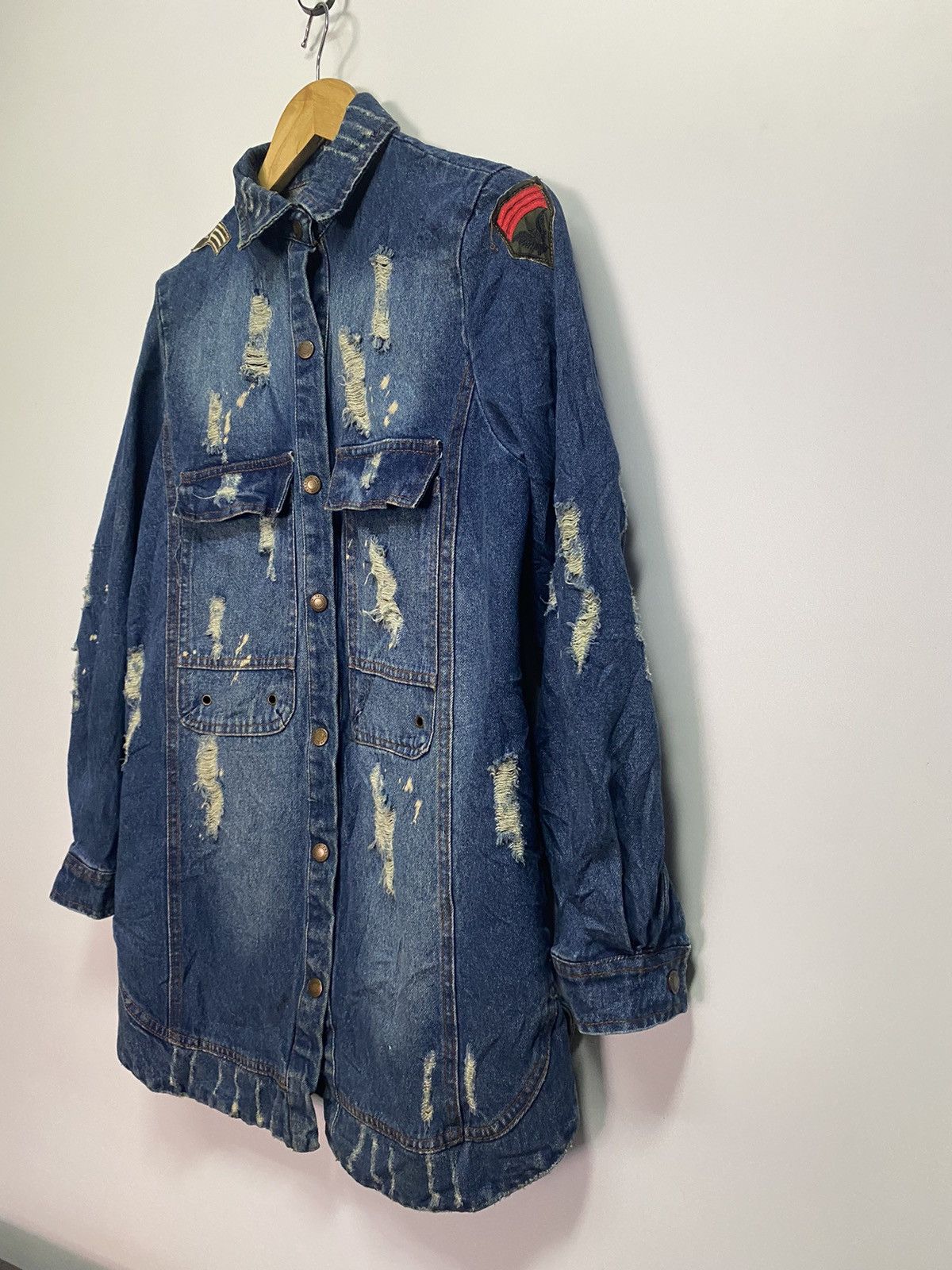 Japanese Brand Japanese Button up Denim Jean Shirt Women Fashion Distressed Size M / US 6-8 / IT 42-44 - 3 Thumbnail