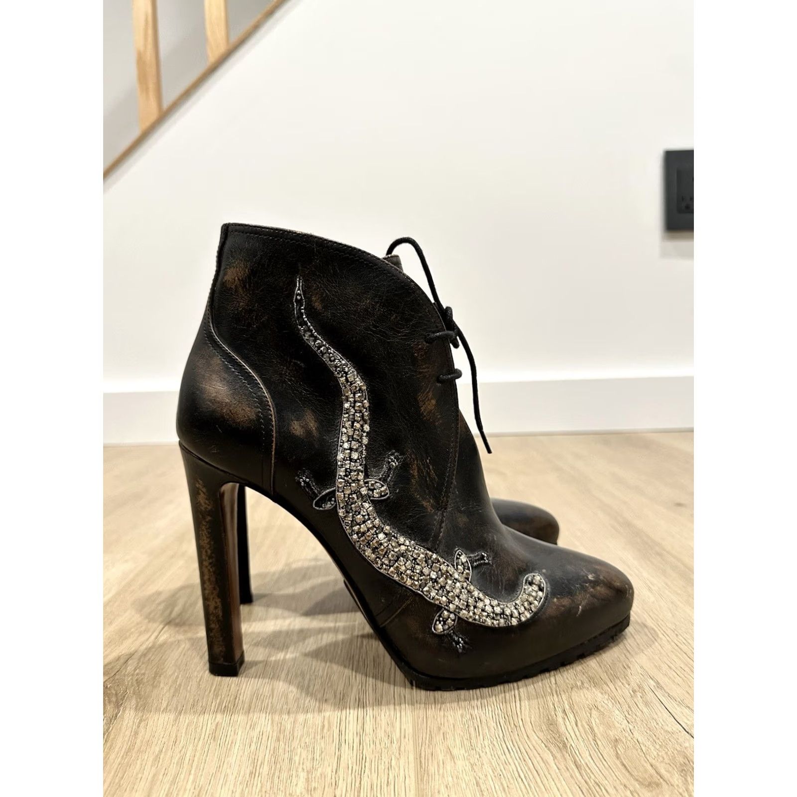 Ralph Lauren VINTAGE Ralph Lauren PURPLE LABEL Reanna Leather Bootie Heels Size 39 B Lizard Pump Size US 9 / IT 39 - 3 Thumbnail