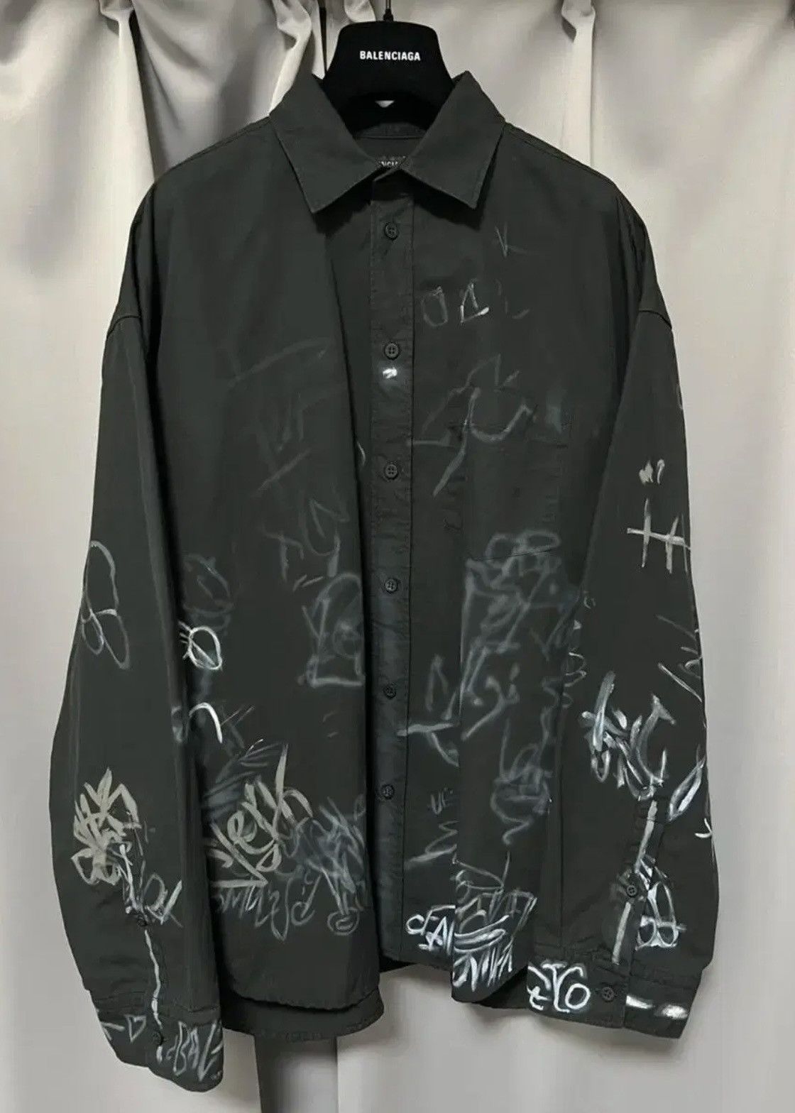 Balenciaga Balenciaga Graffiti Shirts Blk Size US S / EU 44-46 / 1 - 1 Thumbnail