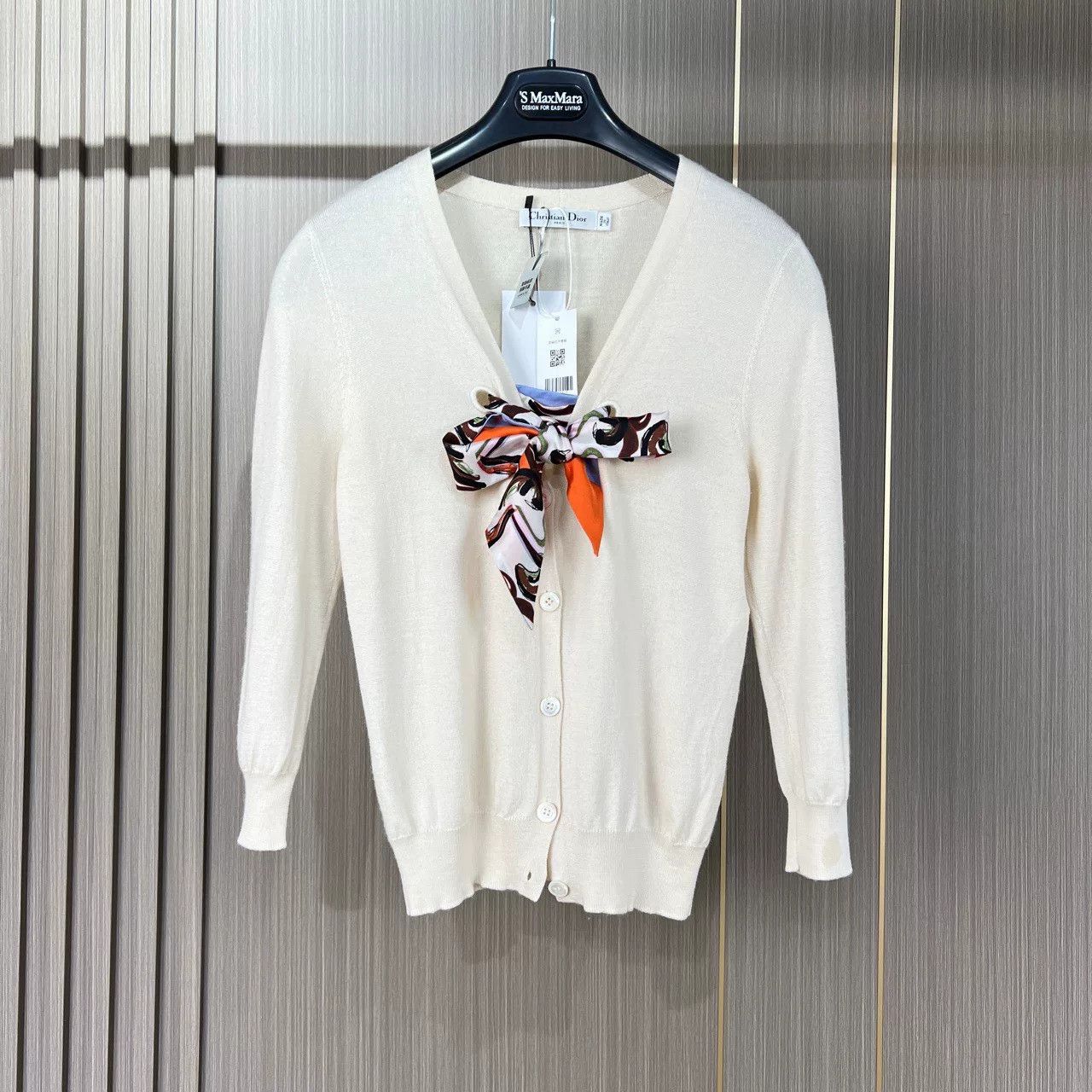 Dior dior wool knit cardigan with ribbon detail Size M / US 6-8 / IT 42-44 - 1 Thumbnail