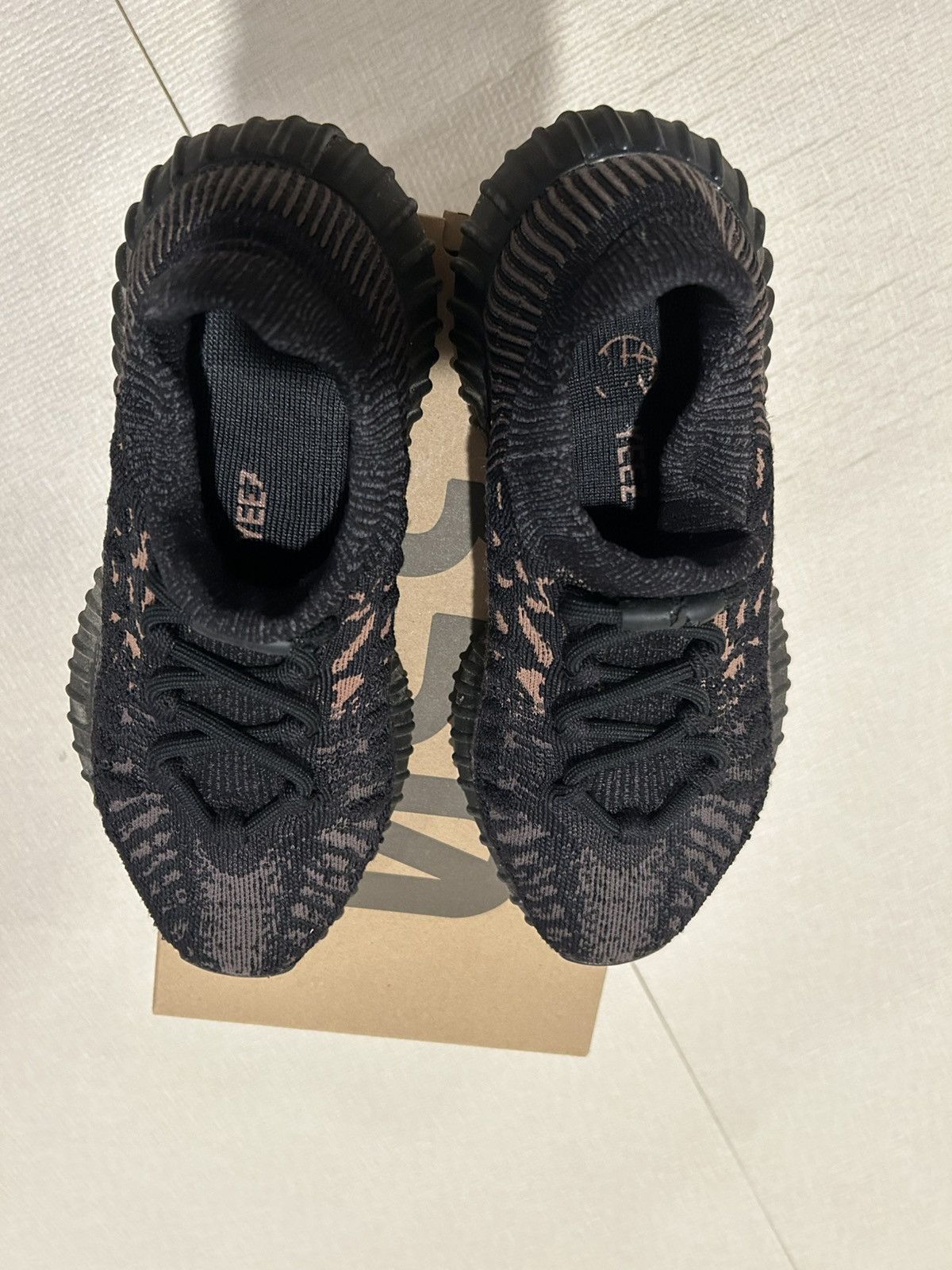 Adidas Adidas Yeezy 350 V2 Cmpct Size US 5 / EU 37 - 6 Thumbnail