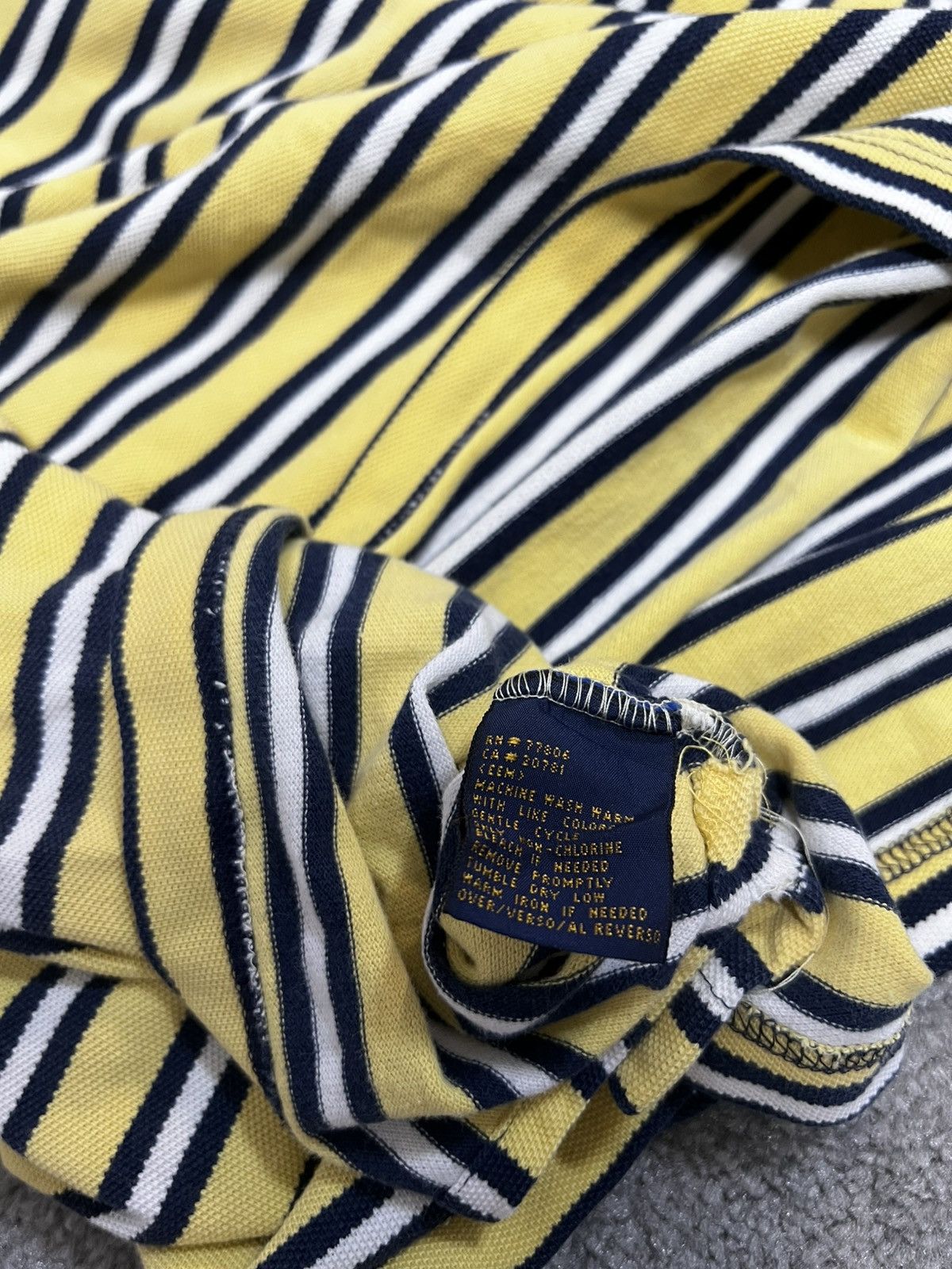 Designer × Tommy Hilfiger × Vintage Tommy Hilfiger Vintage Polo Shirt Size US L / EU 52-54 / 3 - 3 Thumbnail