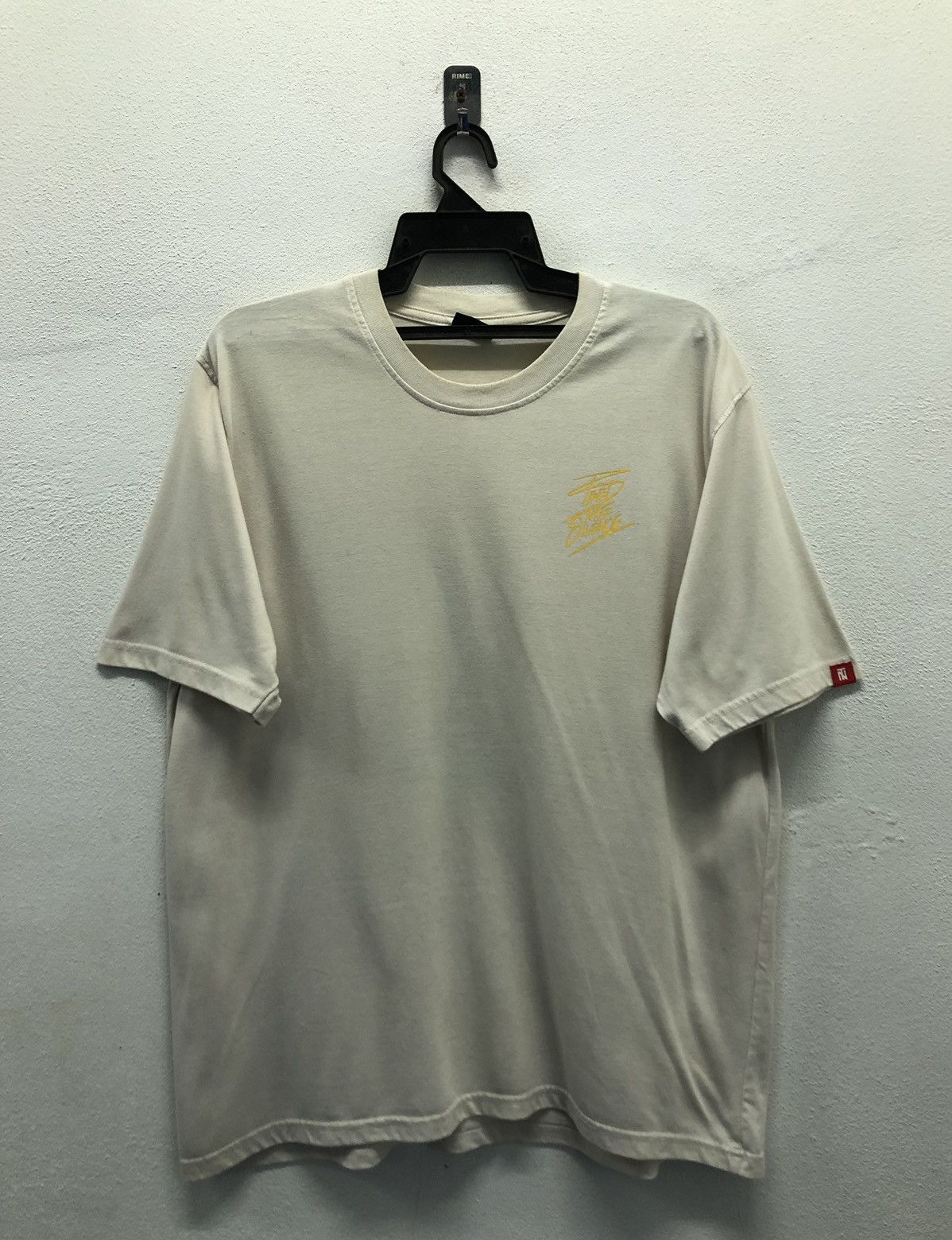 Vintage Vintage TNTCO Feed The Silence T-Shirt Size US XL / EU 56 / 4 - 2 Thumbnail