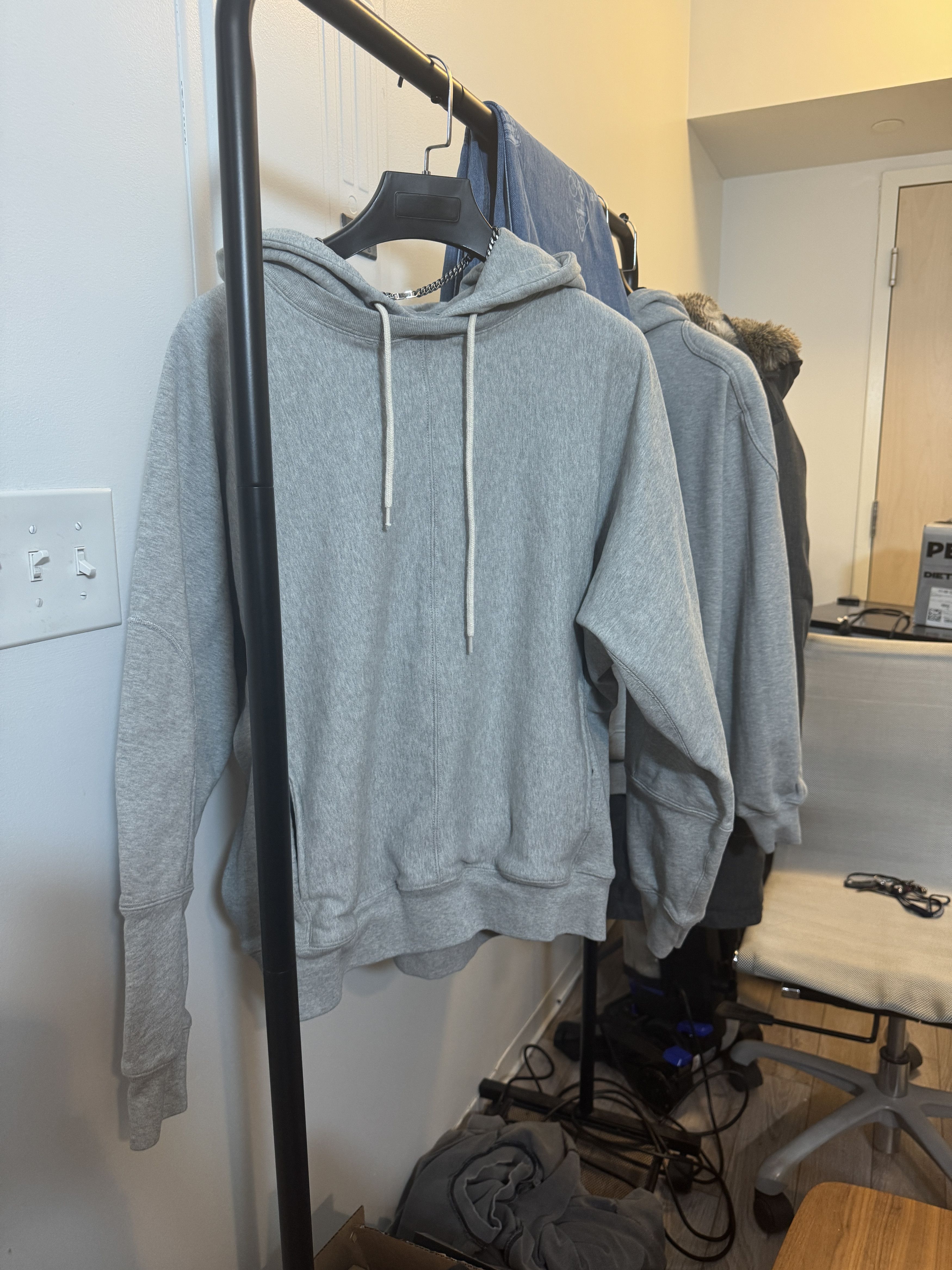 Vintage Grey hoodie with a Relaxed Fit Size US L / EU 52-54 / 3 - 1 Thumbnail