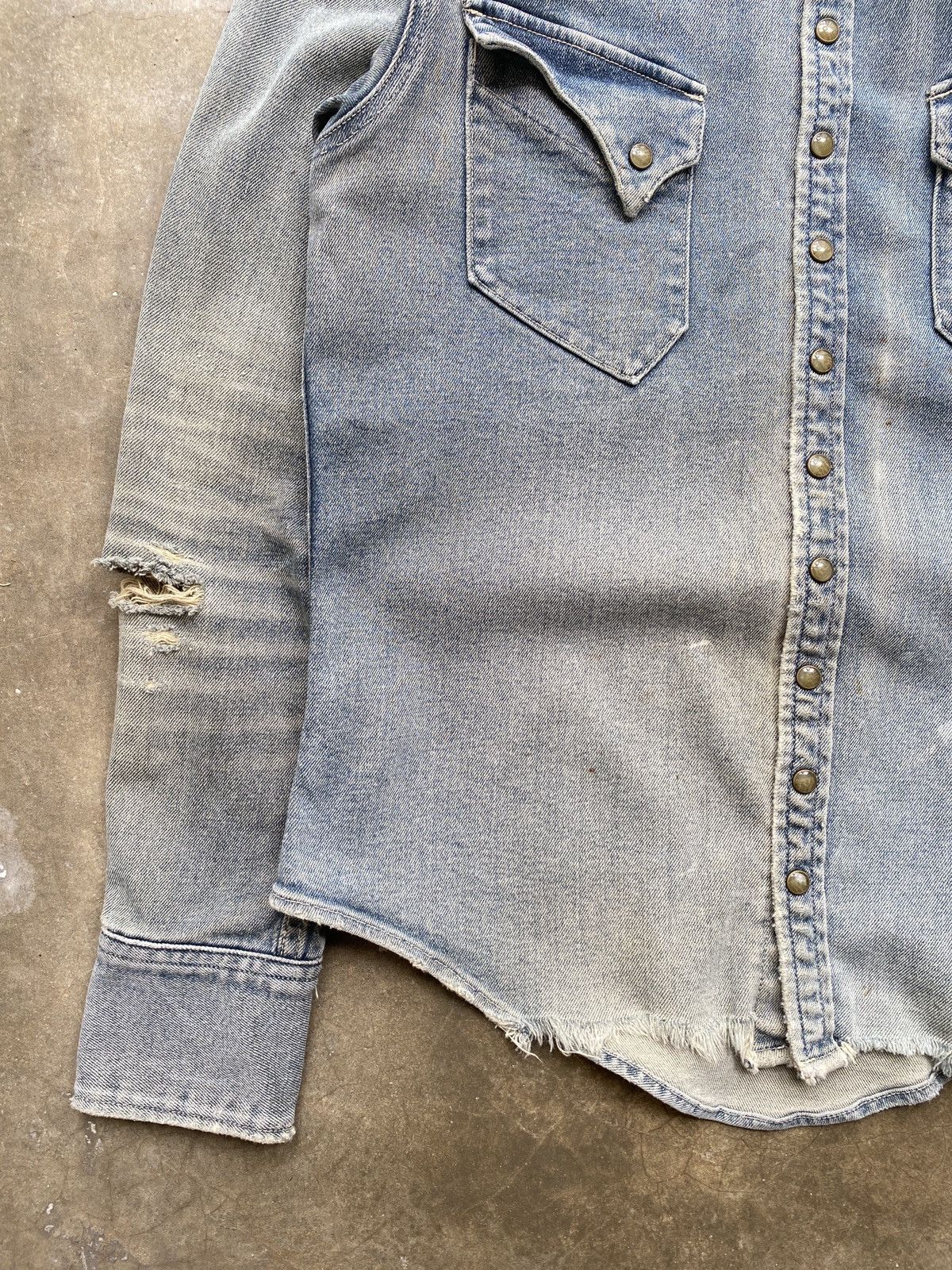 If Six Was Nine 2000s Distressed Led Rechwe LGB Style Denim Shirt Size US M / EU 48-50 / 2 - 11 Thumbnail