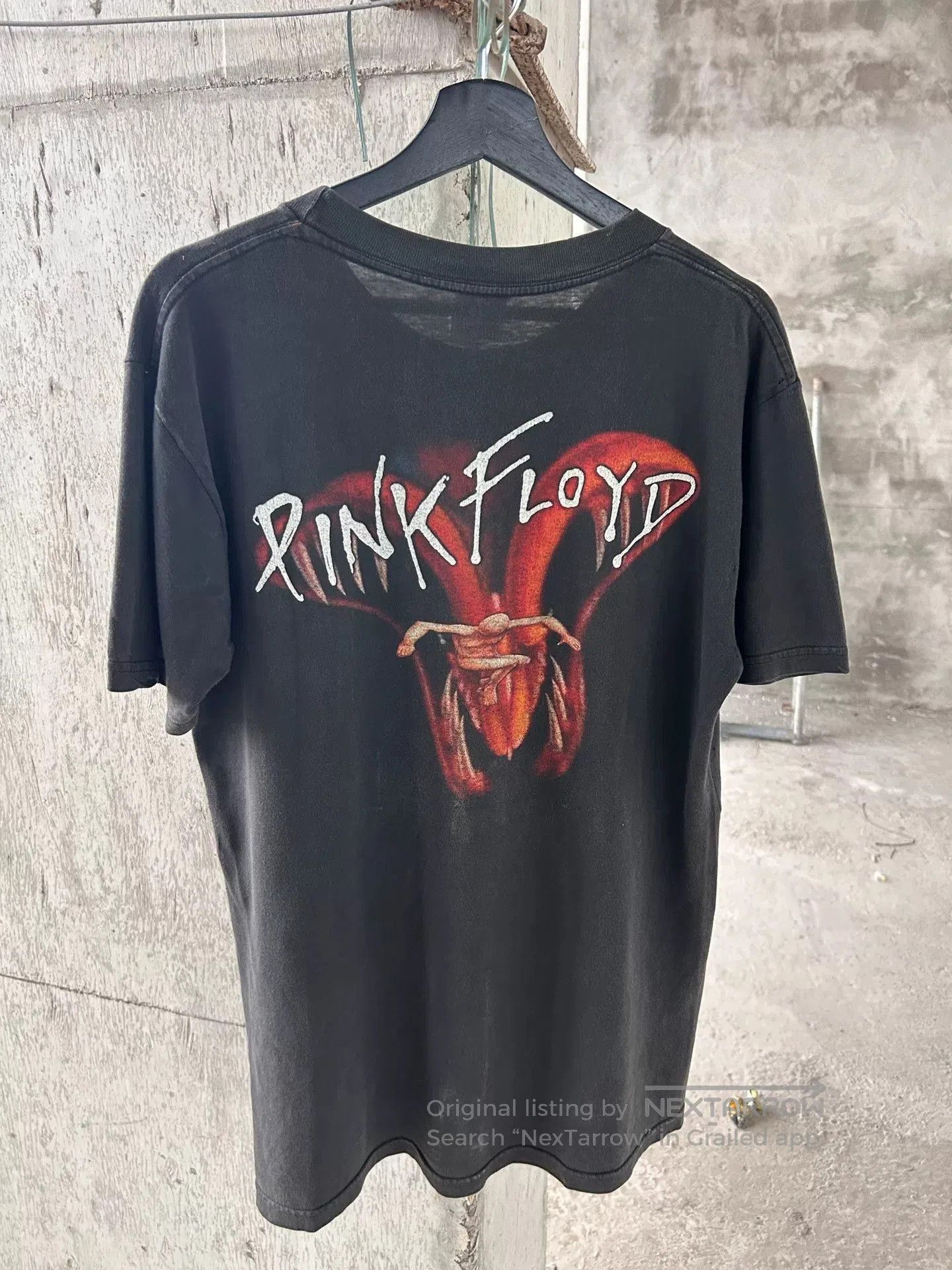 Vintage Vintage Pink Floyd 90s Band Tee. Size US M / EU 48-50 / 2 - 6 Thumbnail